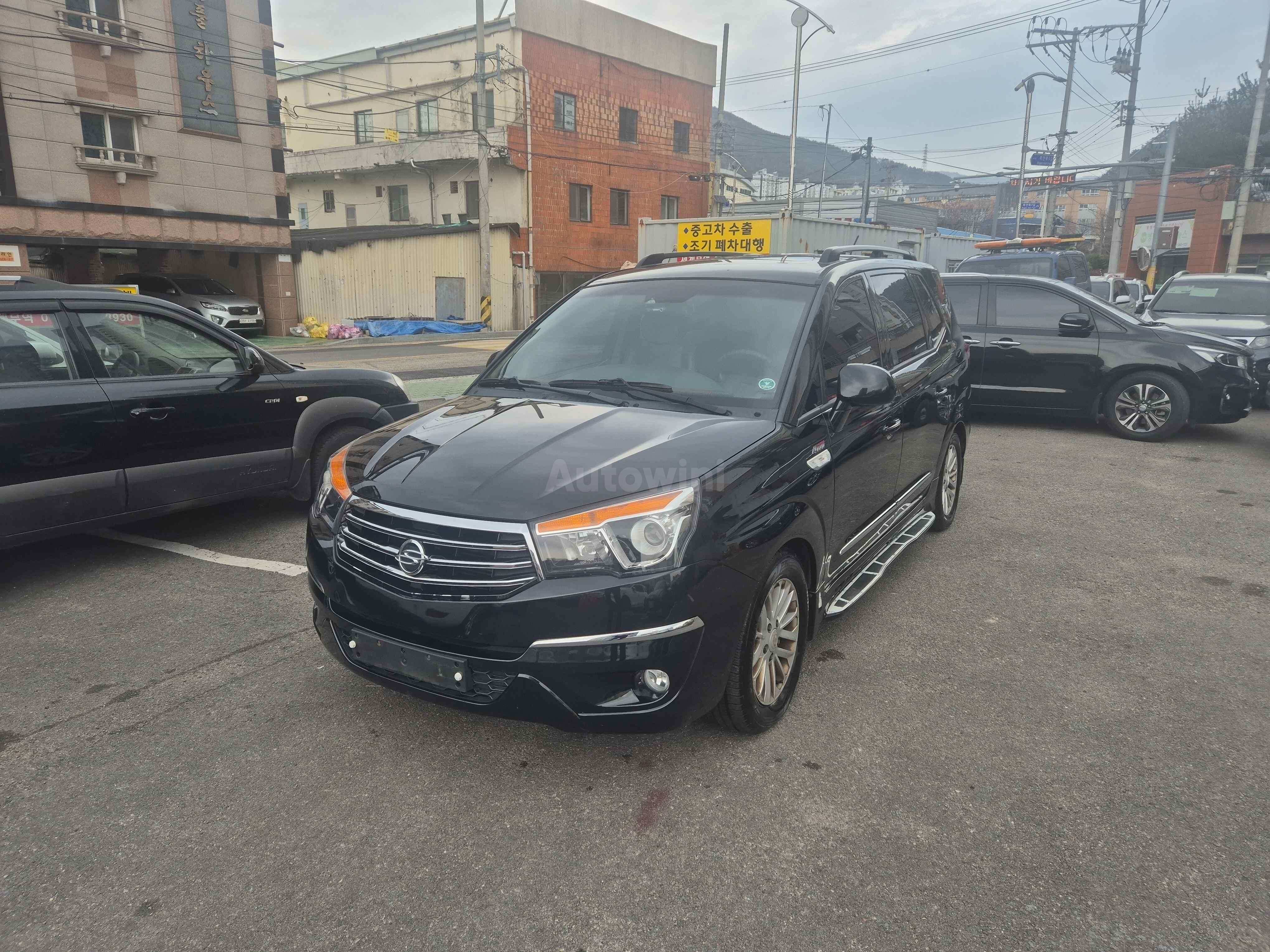 2014 KGM (SSANGYONG) KORANDO VIN: KPDKFDNN1EP082382
