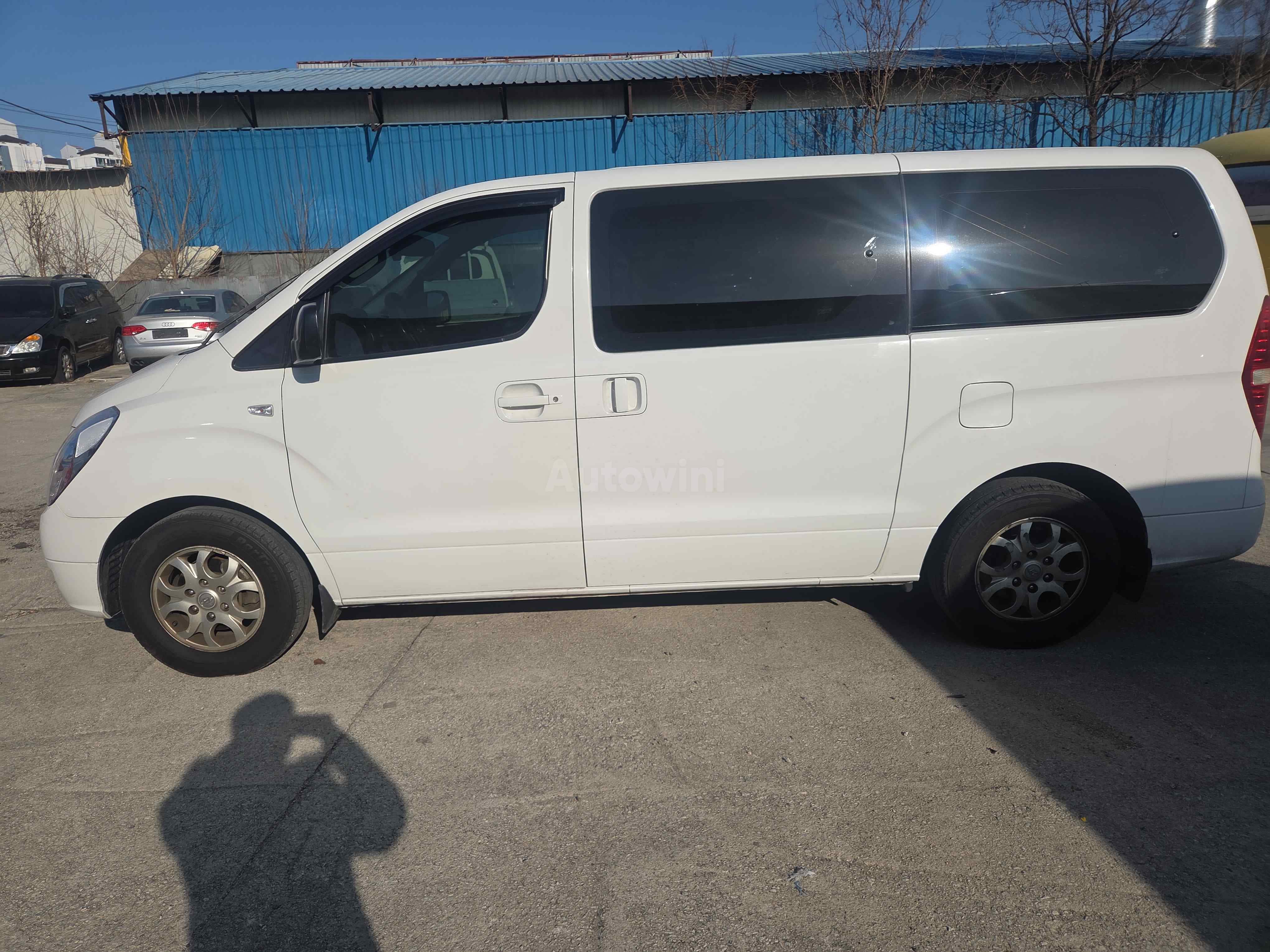 2014 HYUNDAI STAREX VIN: KMJWA37KAEU561265
