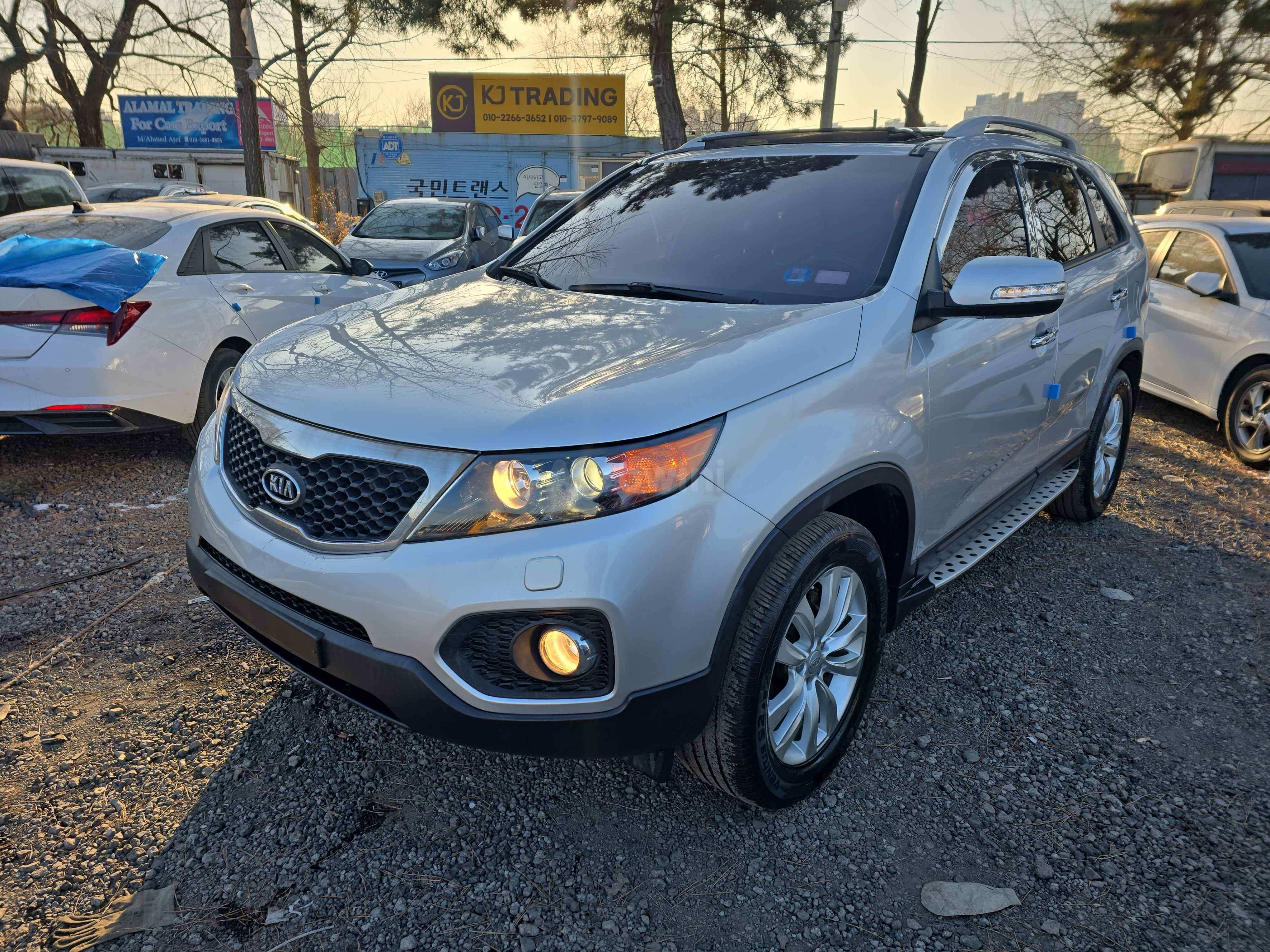 2011 KIA SORENTO VIN: KNAKU815BBA147922