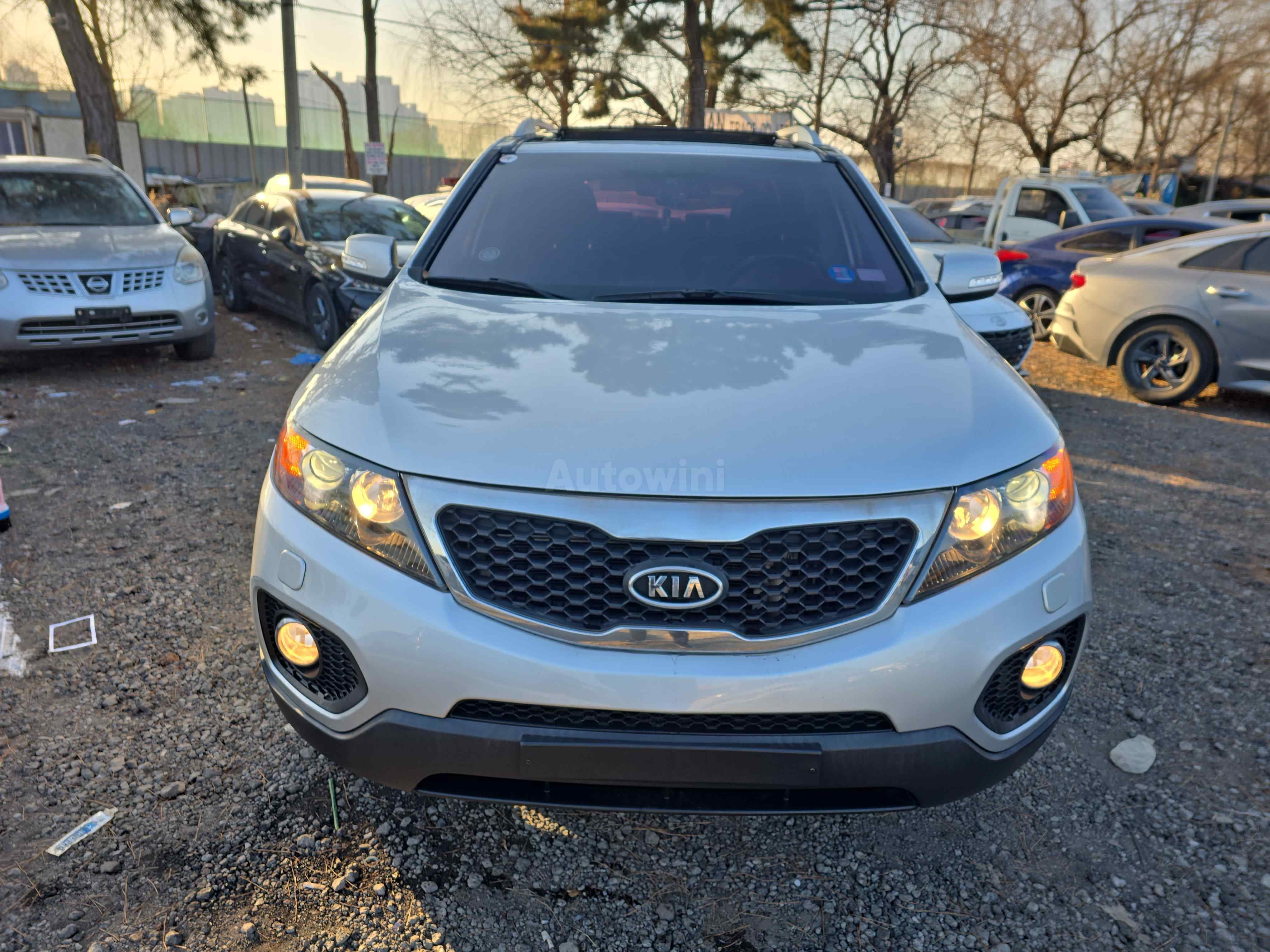 2011 KIA SORENTO VIN: KNAKU815BBA147922