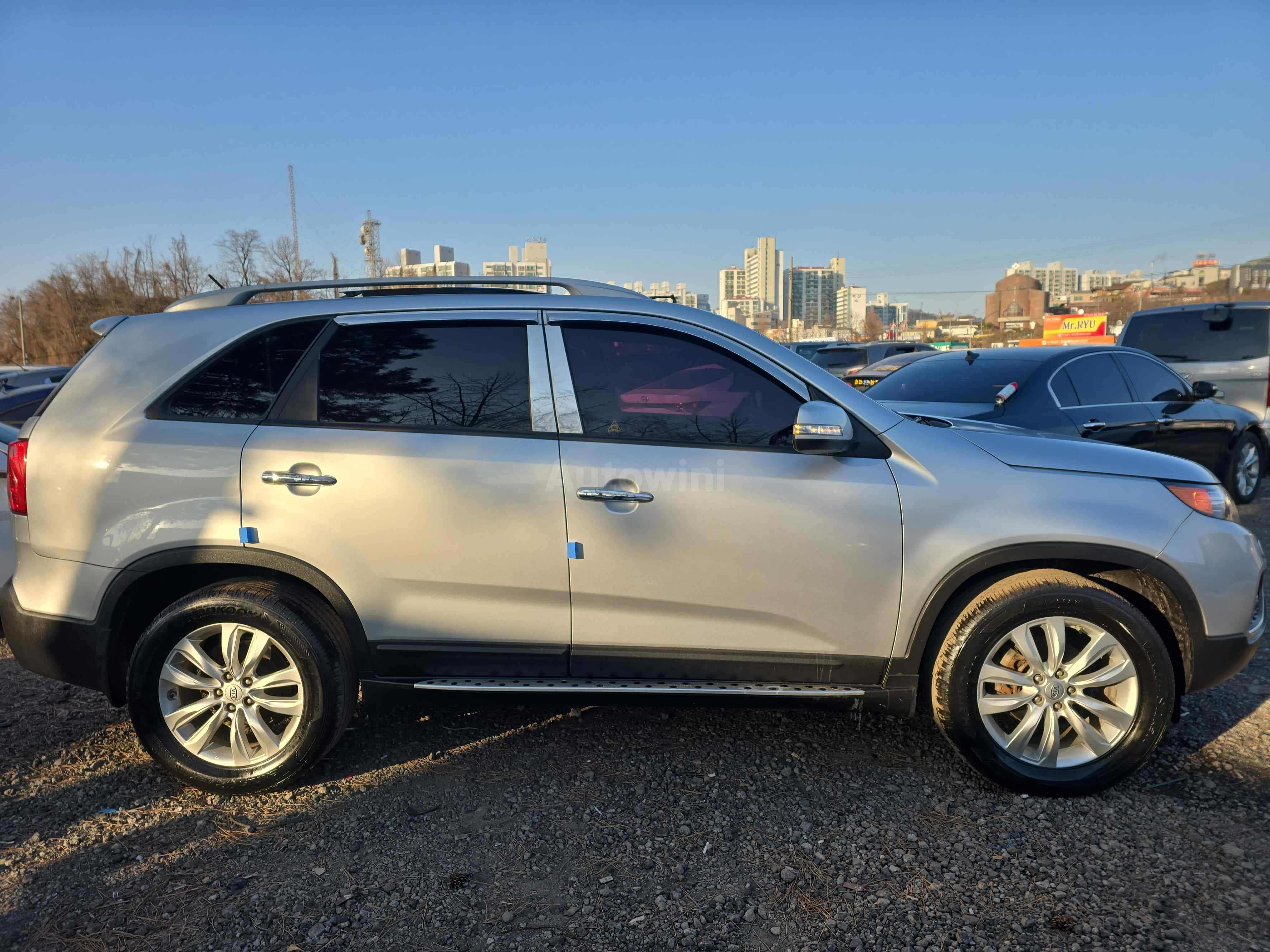 2011 KIA SORENTO VIN: KNAKU815BBA147922