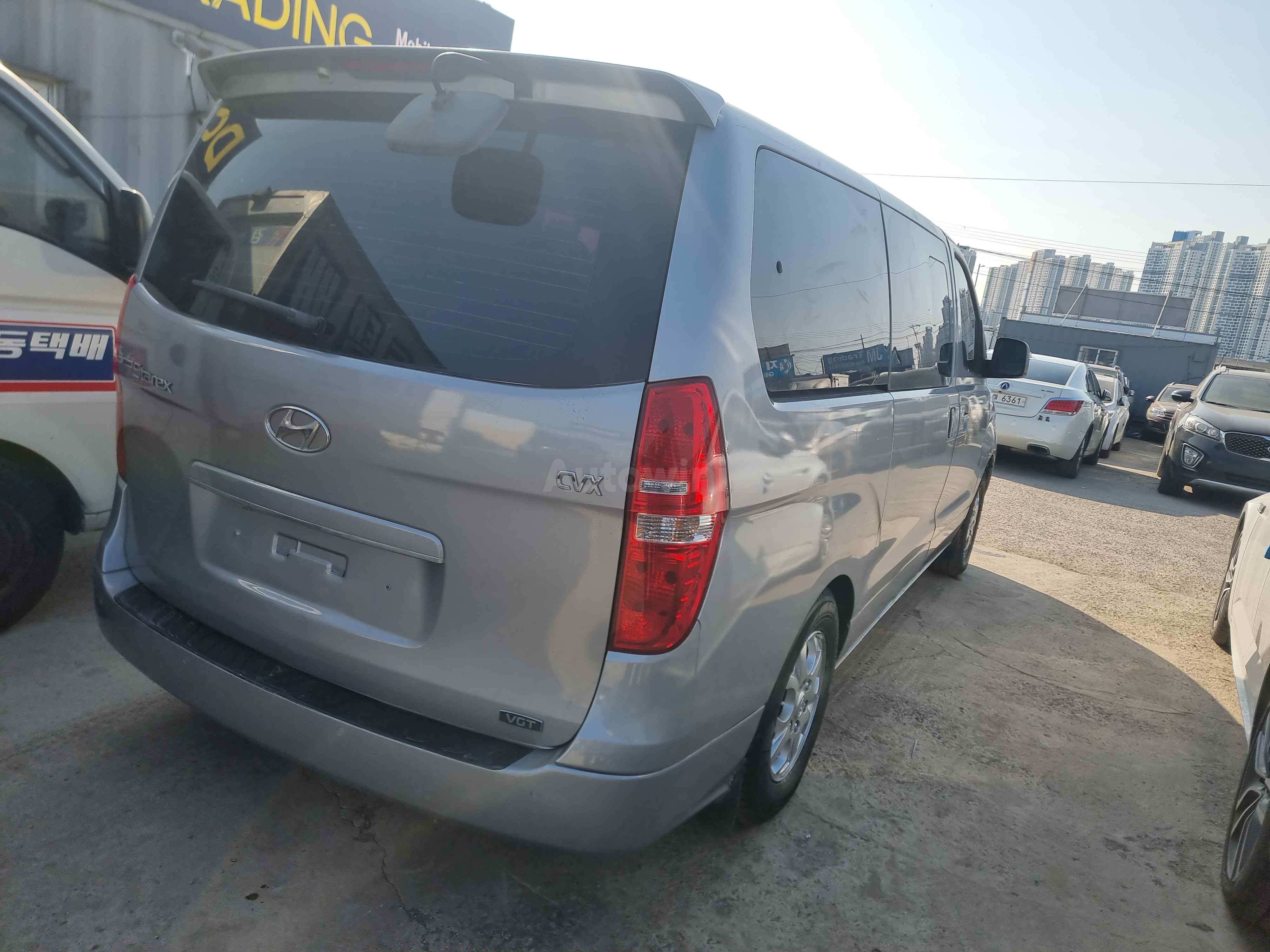 2011 HYUNDAI STAREX VIN: KMJWA37JBBU249610