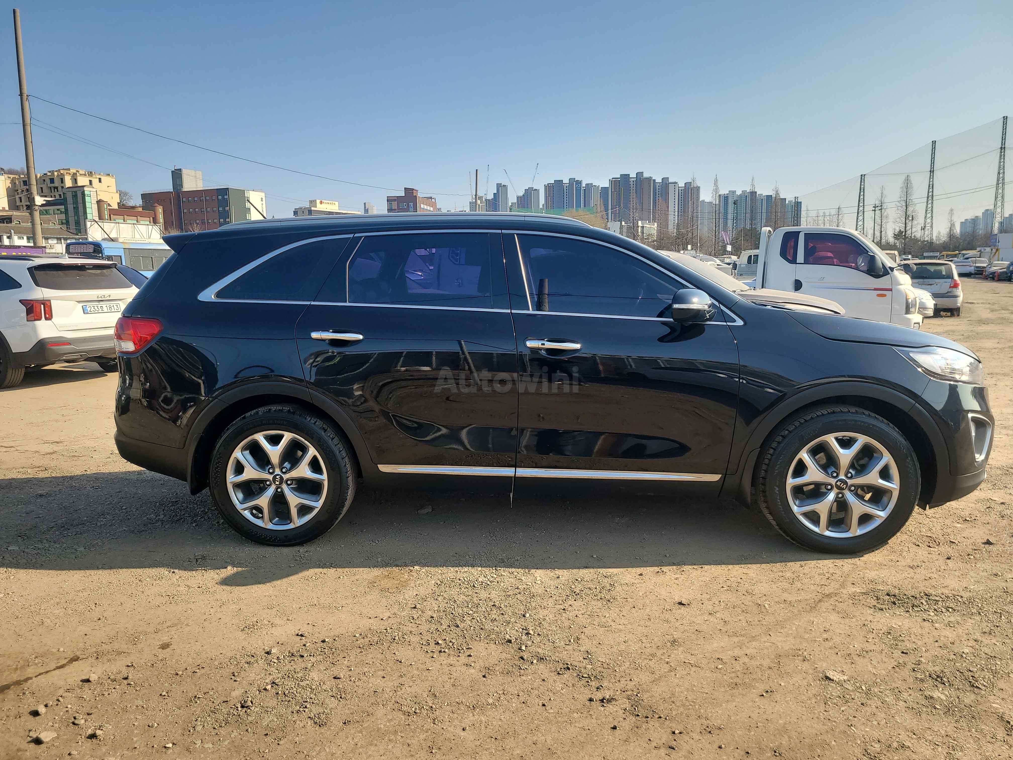 2015 KIA SORENTO VIN: KNAPS81ABFA099658