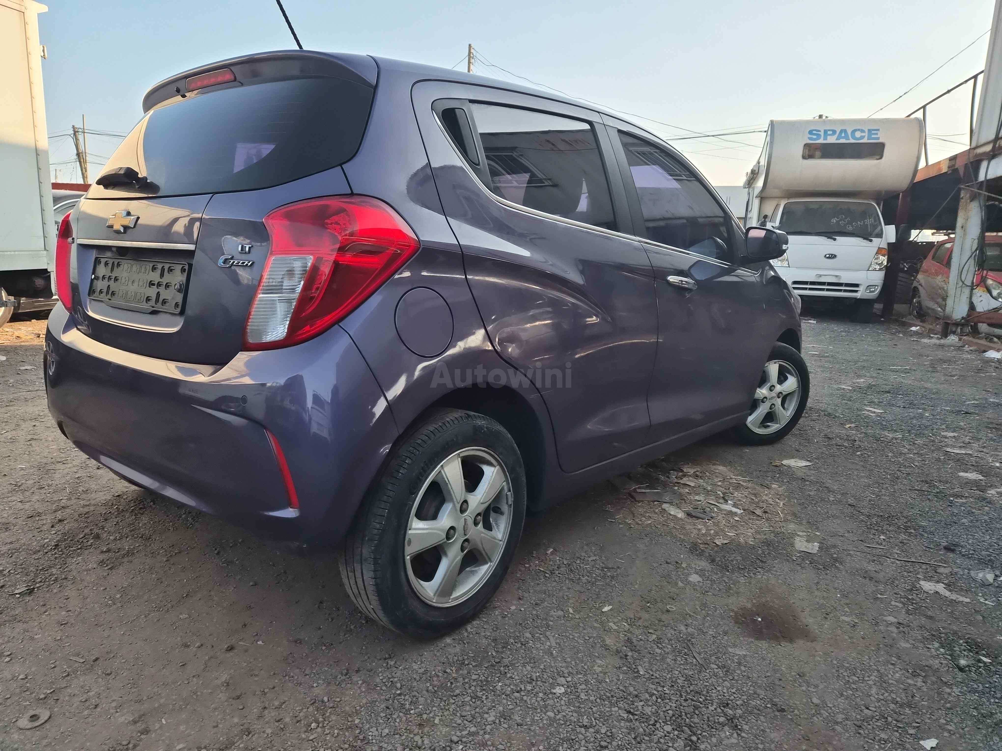 2016 CHEVROLET SPARK VIN: KLYDC487DGC013717