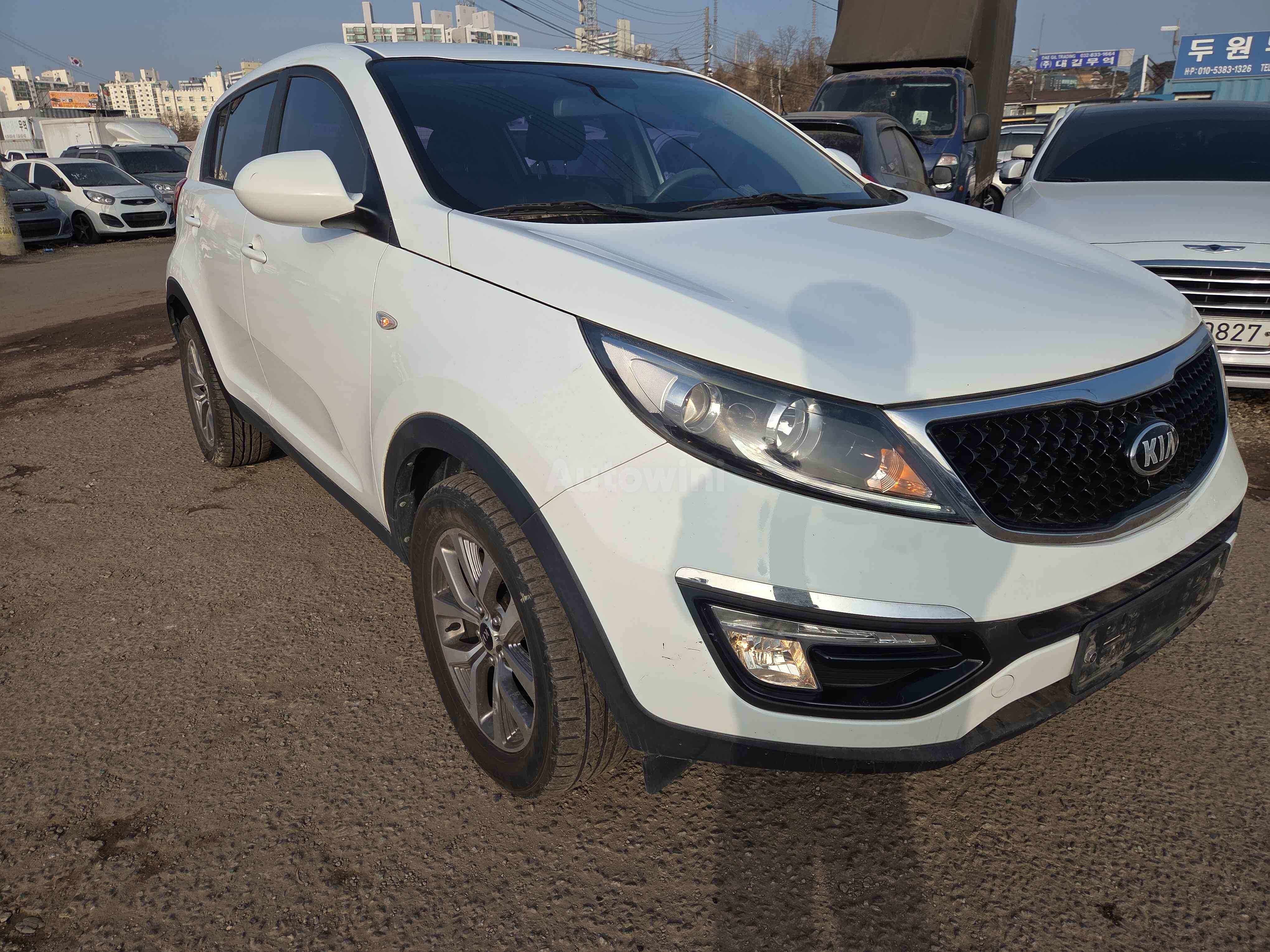 2014 KIA SPORTAGE VIN: KNAPB813BEK570879