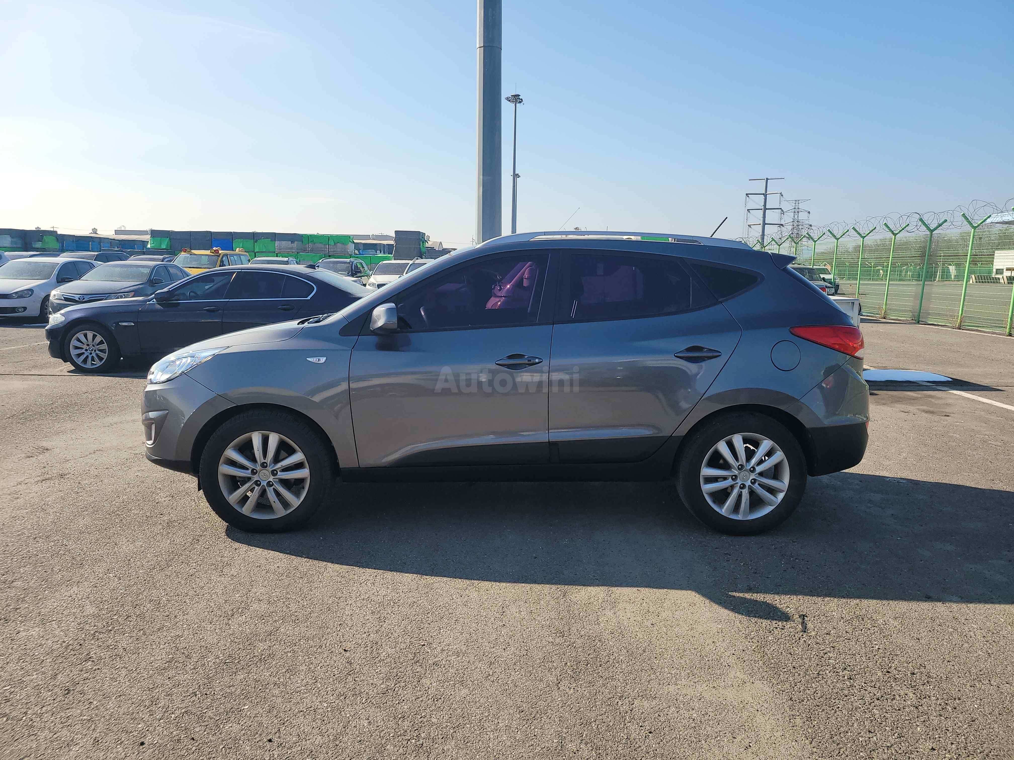 2013 HYUNDAI TUCSON VIN: KMHJT81VBDU712316