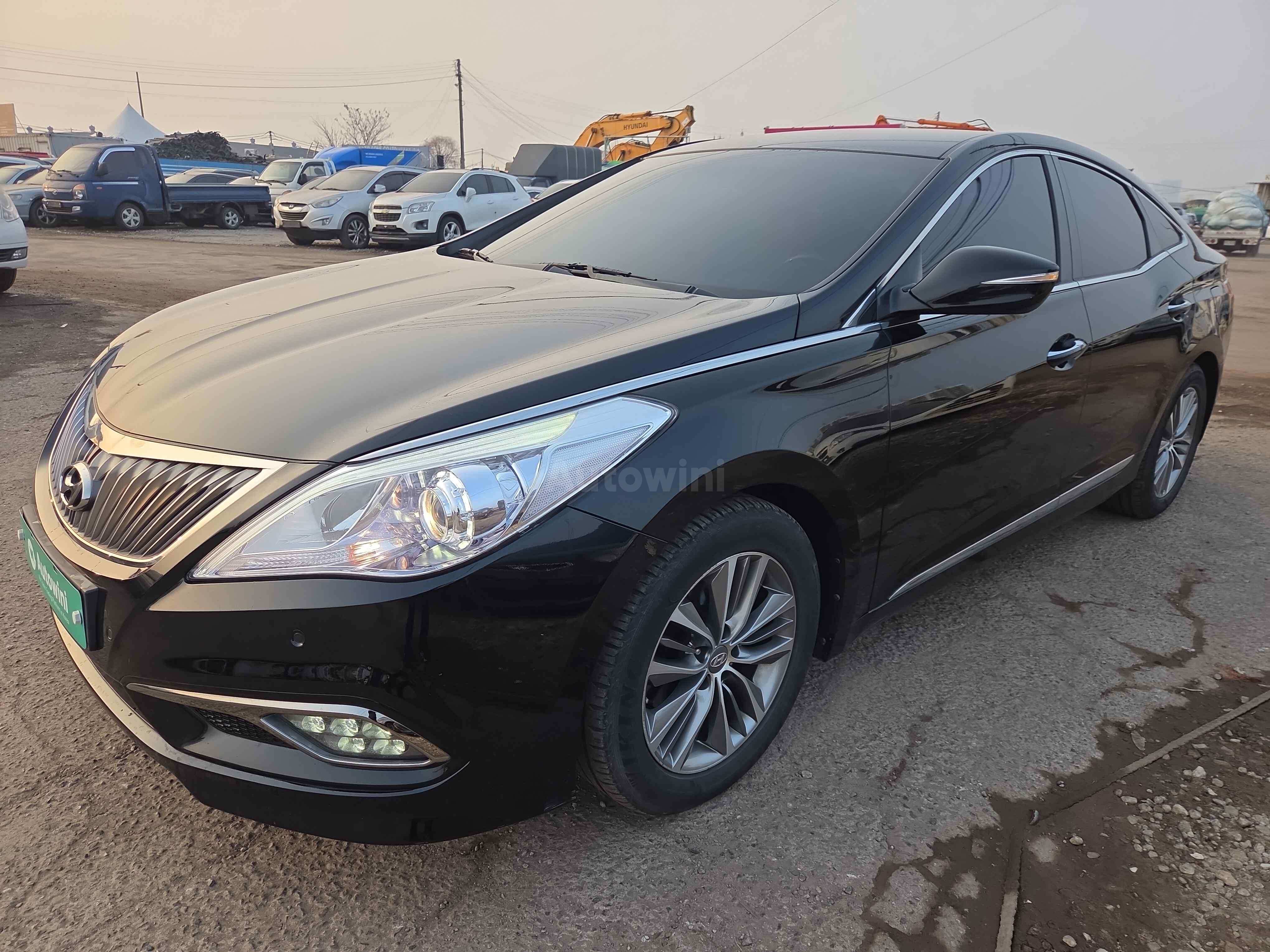 2016 HYUNDAI GRANDEUR VIN: KMHFF41CBGA512449