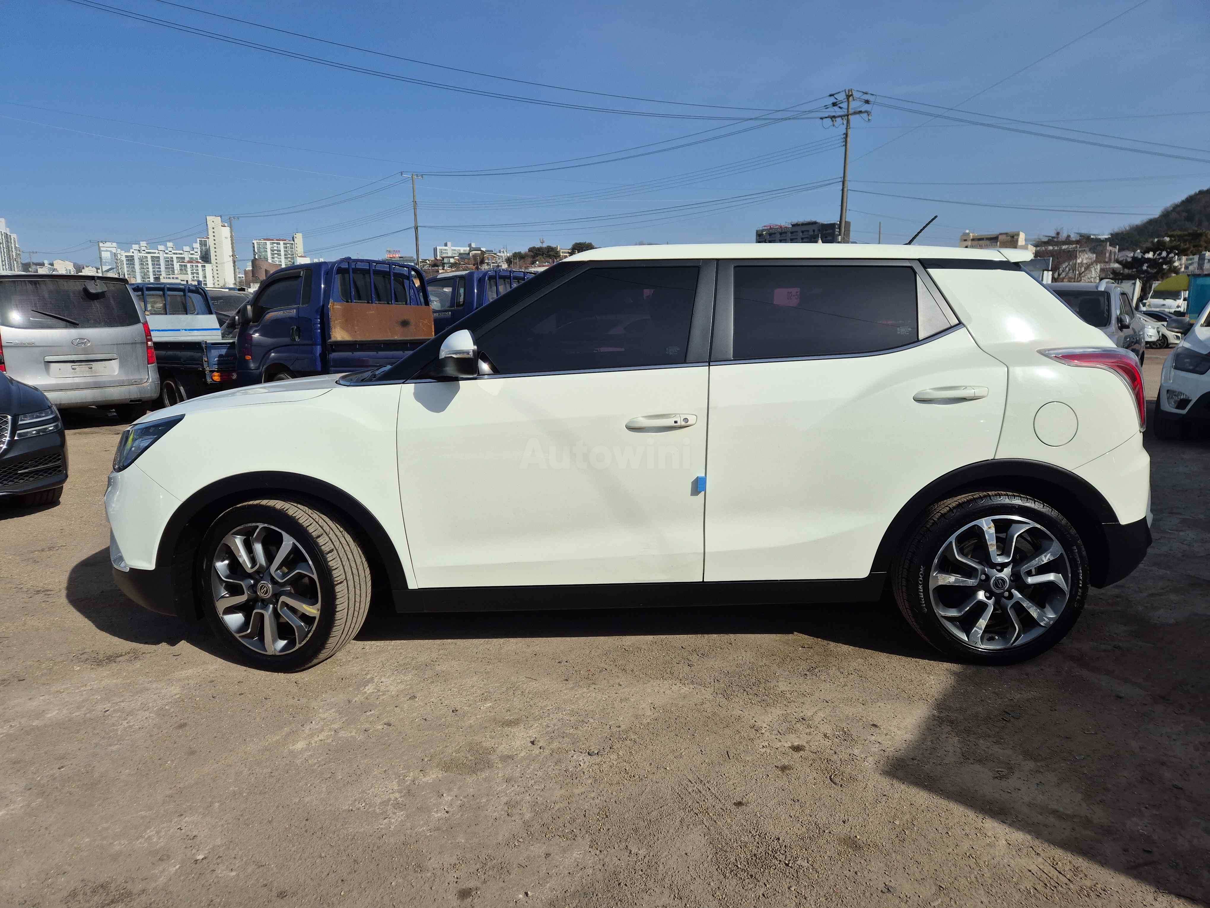 2016 KGM (SSANGYONG) TIVOLI VIN: KPBXH3AR1GP054233