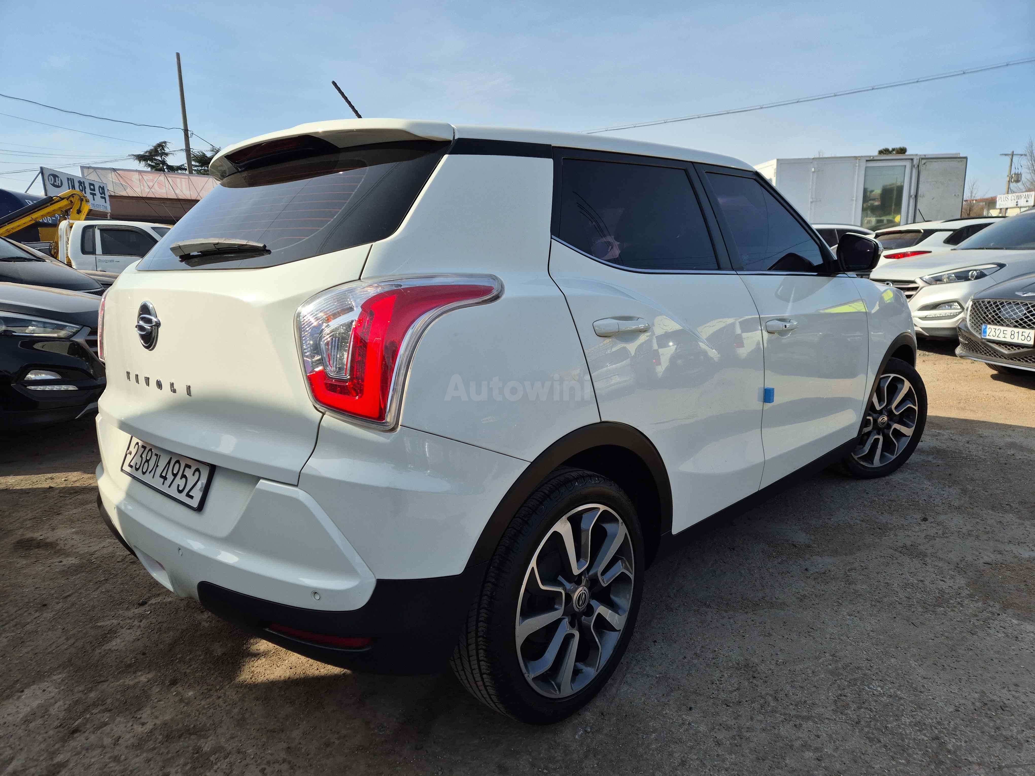 2016 KGM (SSANGYONG) TIVOLI VIN: KPBXH3AR1GP054233