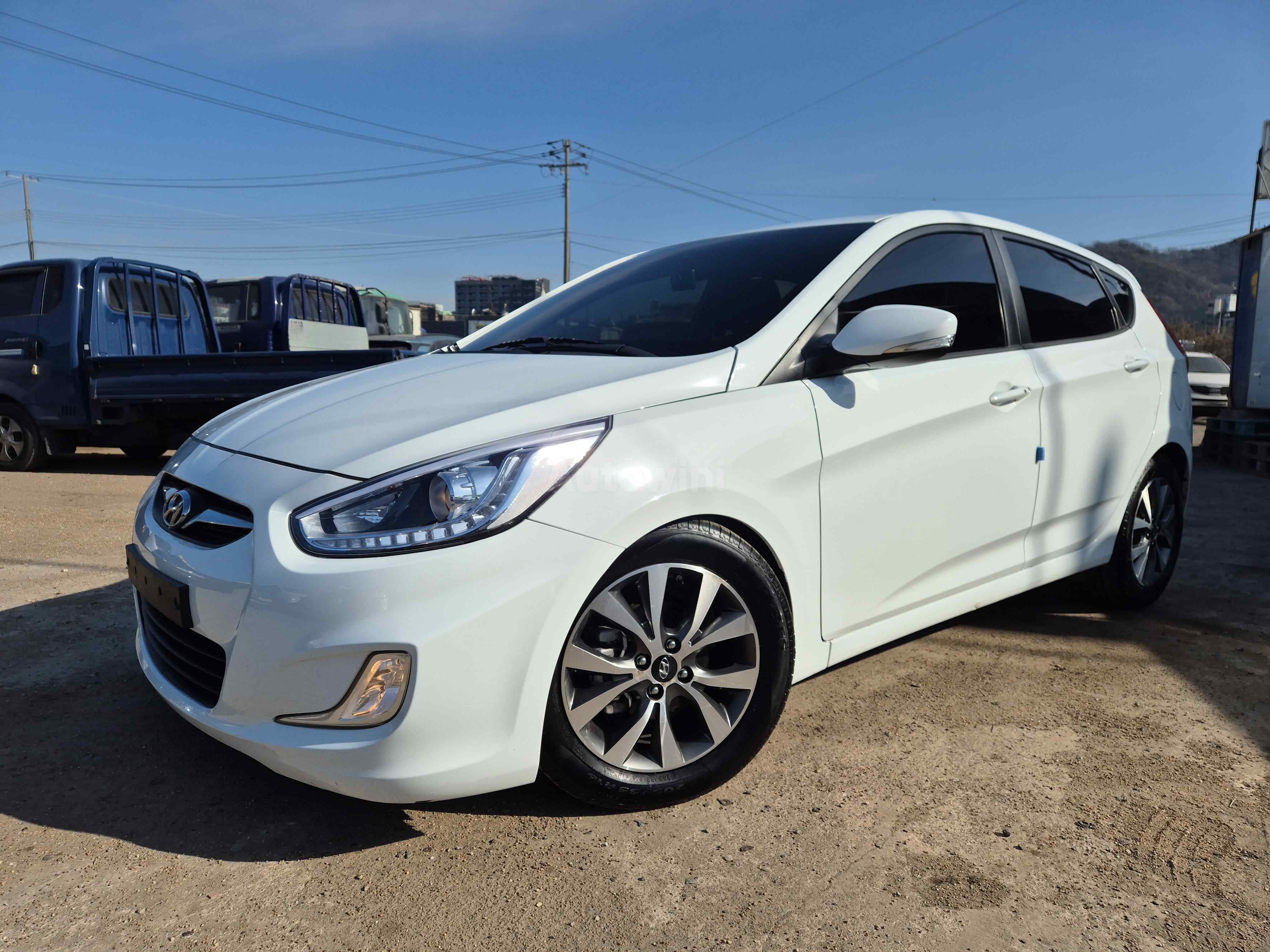 2016 HYUNDAI ACCENT VIN: KMHCU51EBGU252486