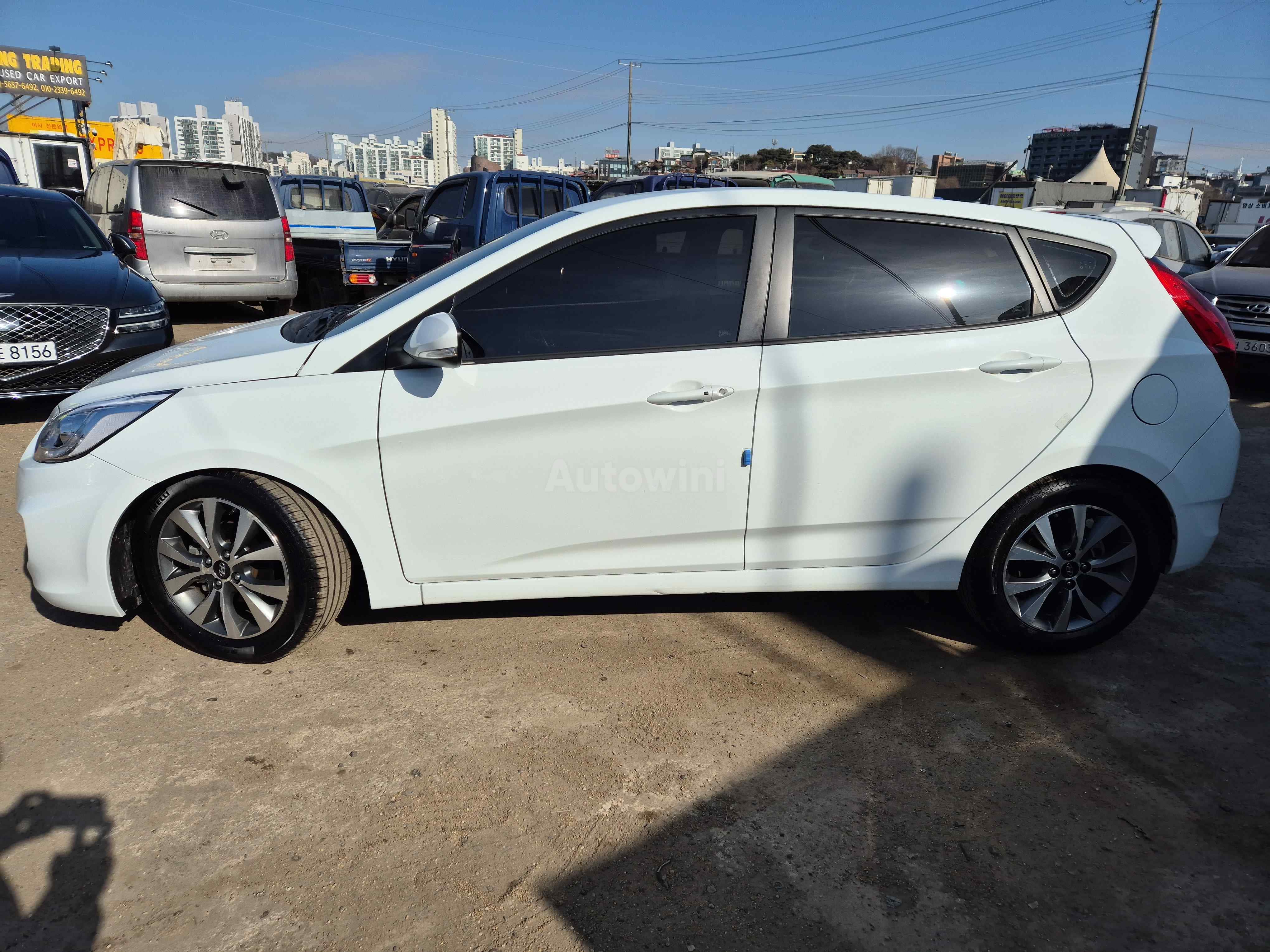 2016 HYUNDAI ACCENT VIN: KMHCU51EBGU252486