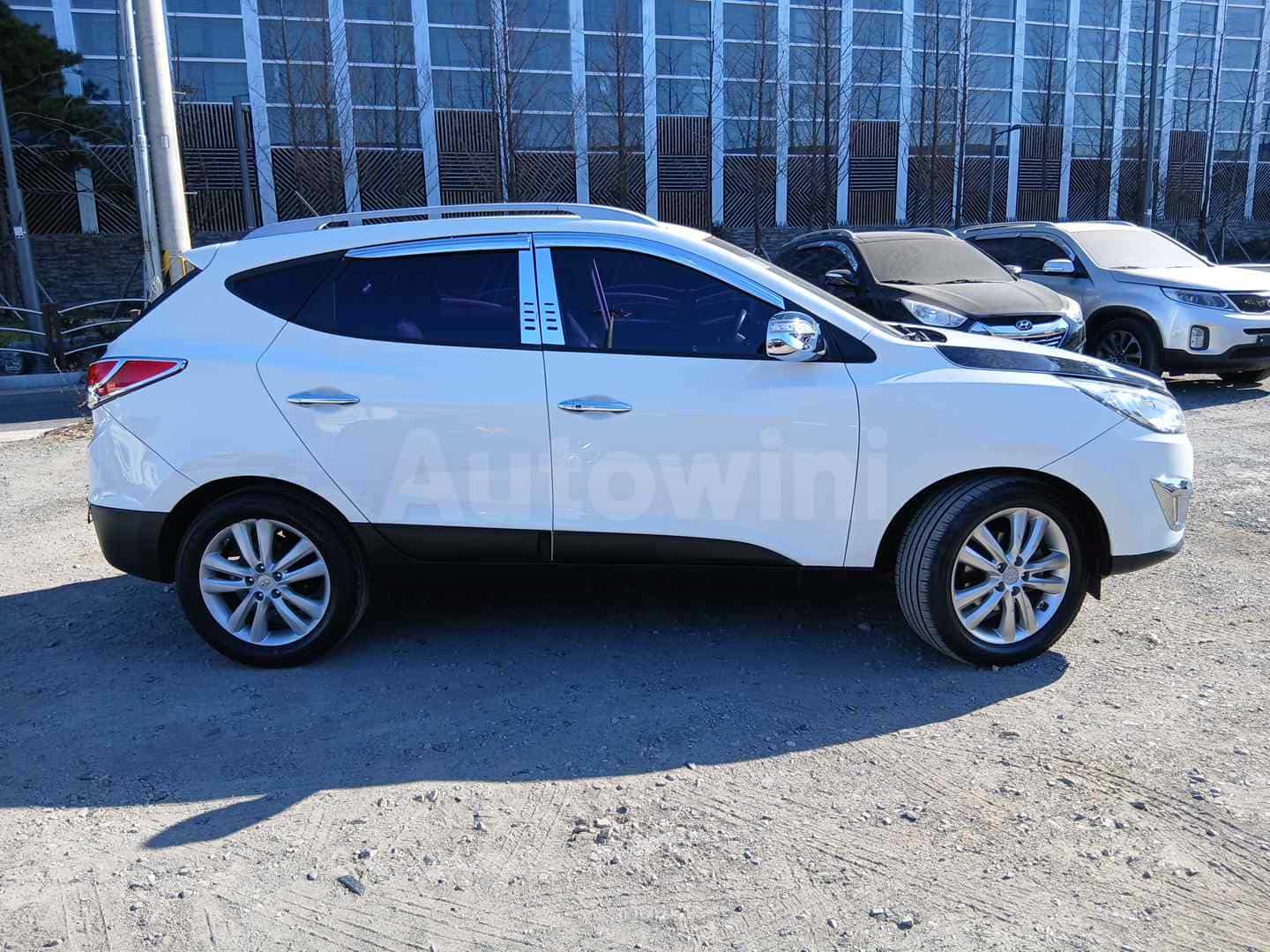 2013 HYUNDAI TUCSON VIN: KMHJU81VBDU702435