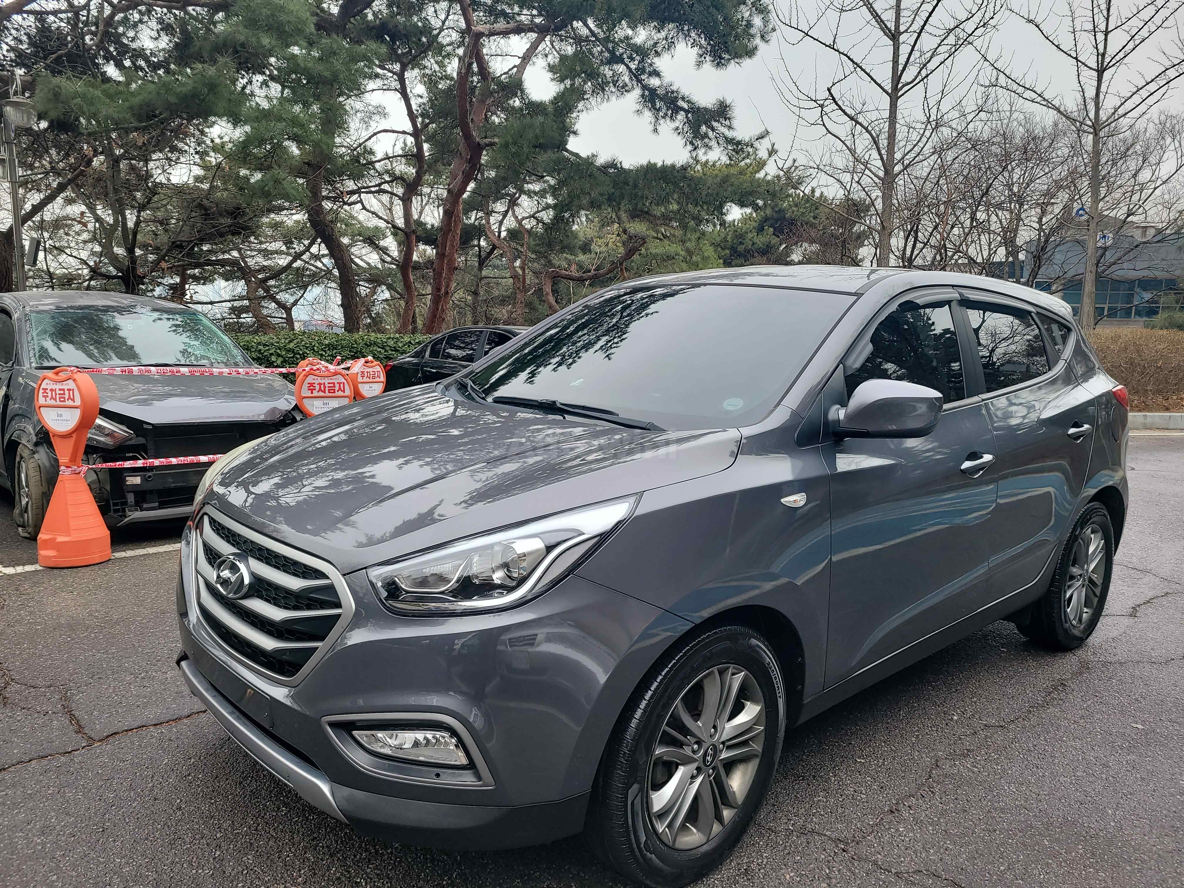 2015 HYUNDAI TUCSON VIN: KMHJT81VBFU971101