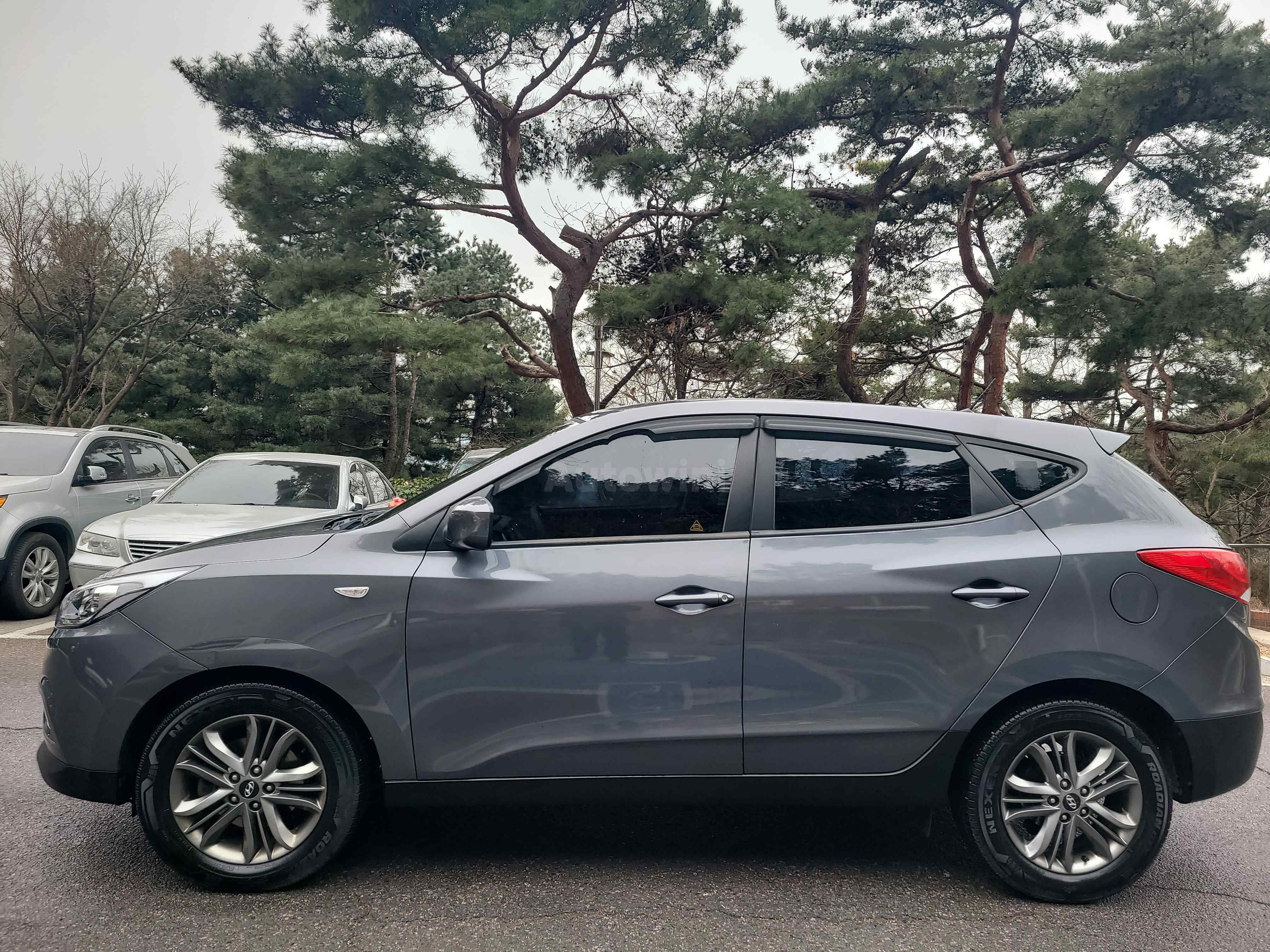 2015 HYUNDAI TUCSON VIN: KMHJT81VBFU971101