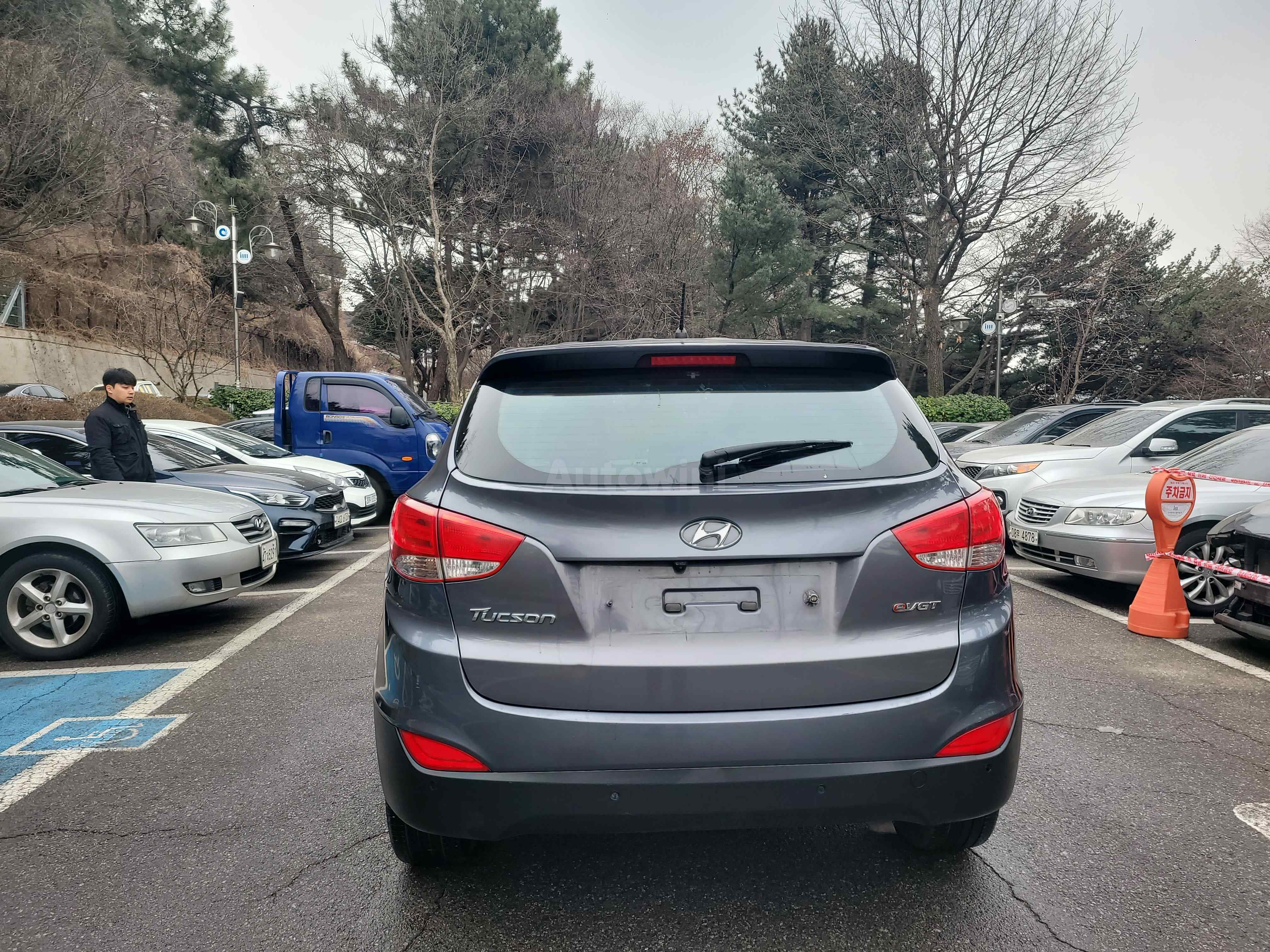 2015 HYUNDAI TUCSON VIN: KMHJT81VBFU971101