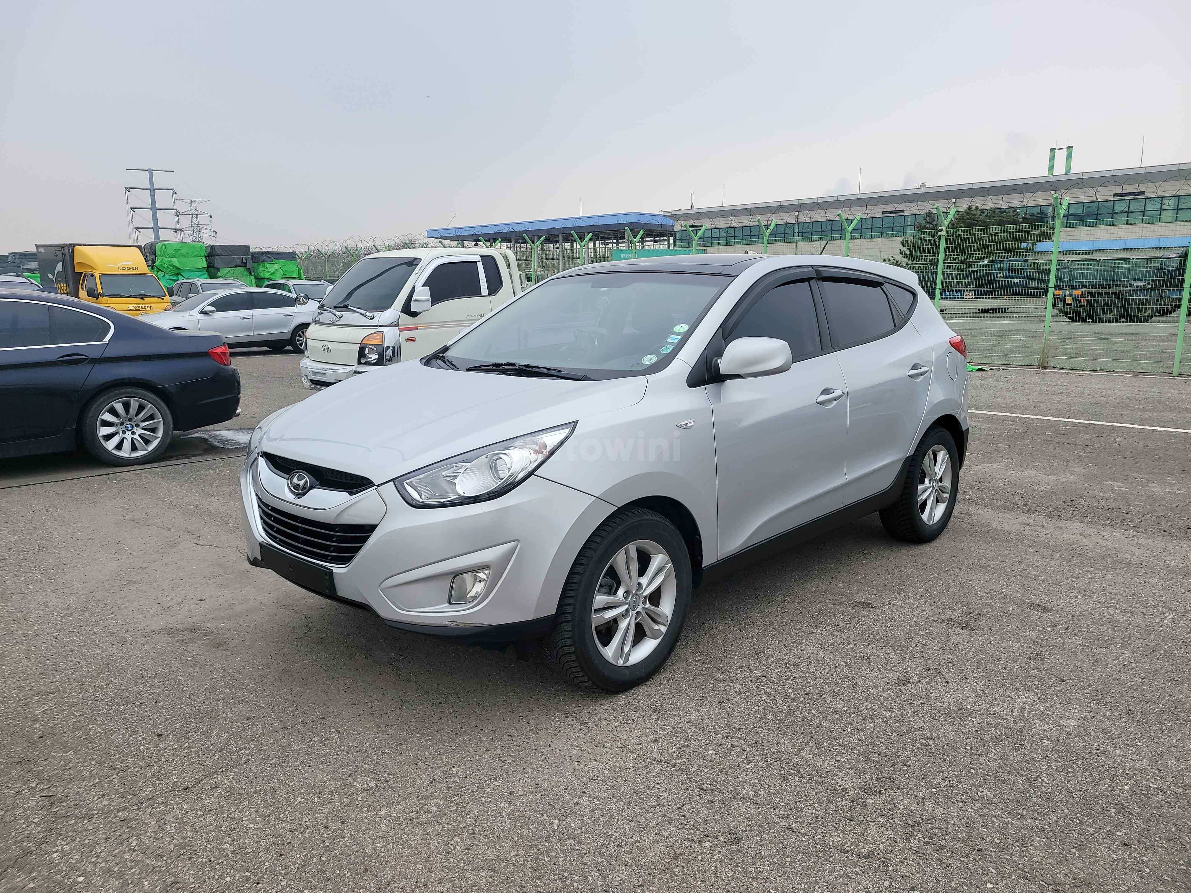 2012 HYUNDAI TUCSON VIN: KMHJT81VBCU355504