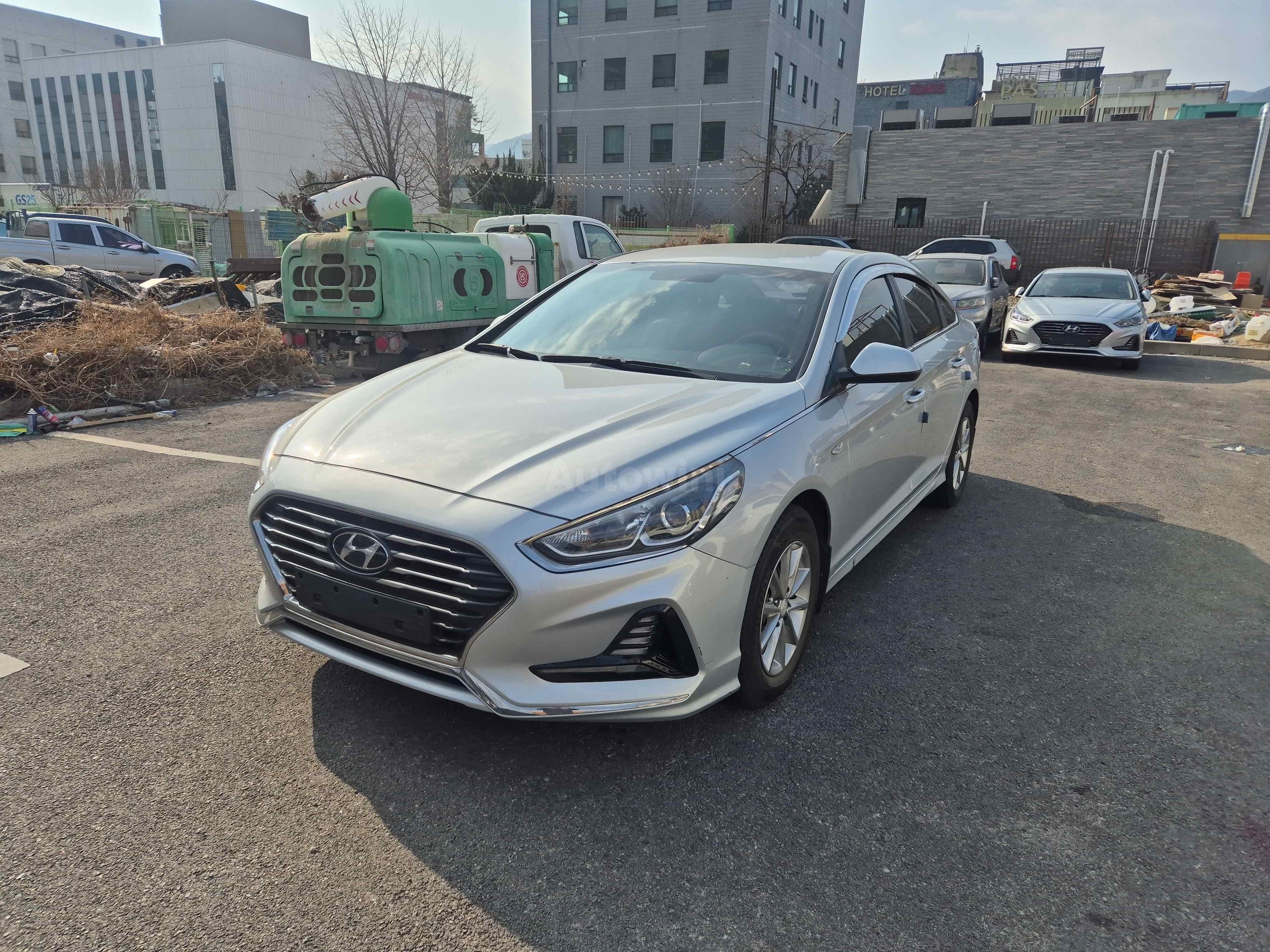 2018 HYUNDAI SONATA VIN: KMHE341DBJA484391