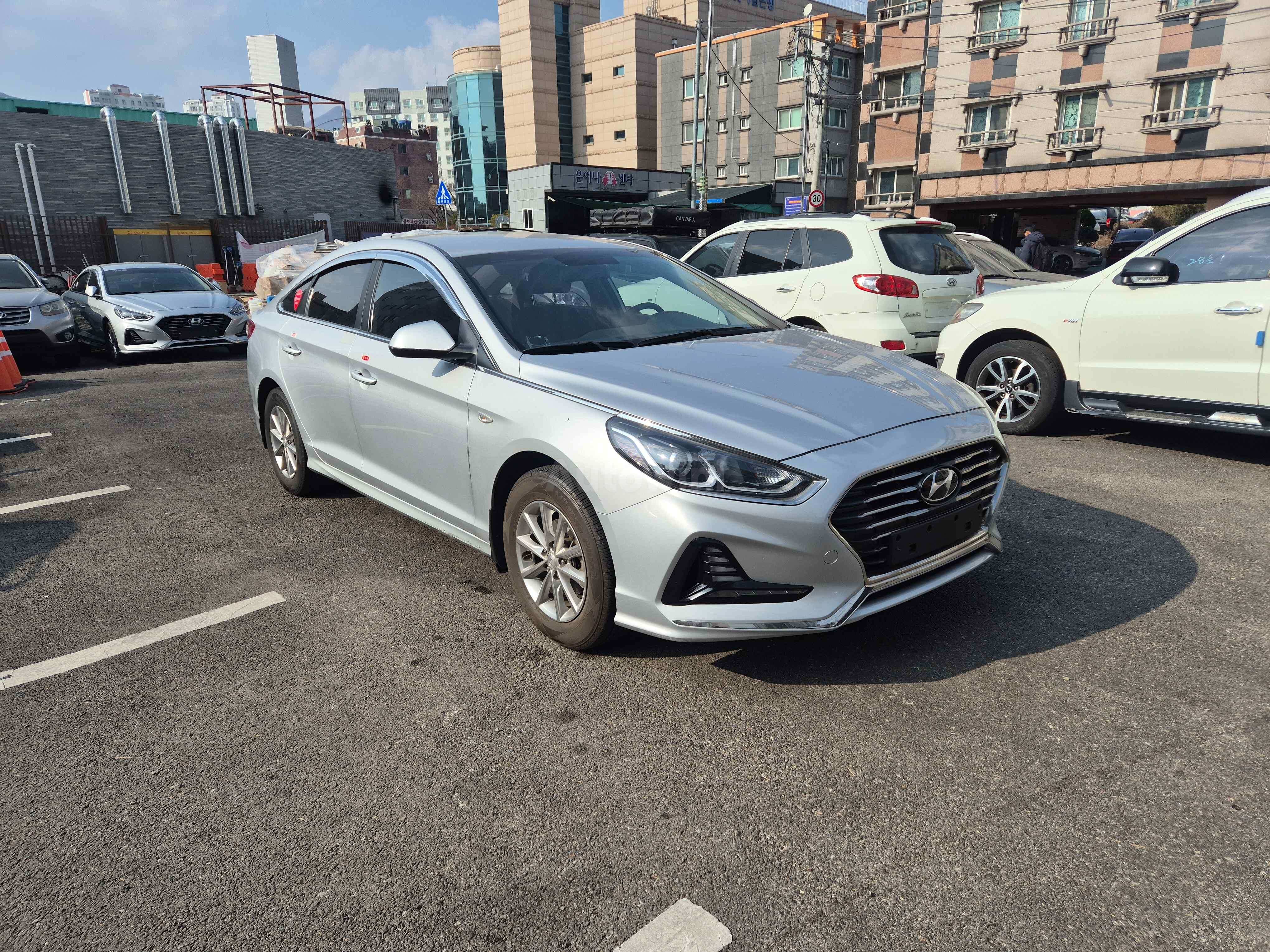 2018 HYUNDAI SONATA VIN: KMHE341DBJA484391