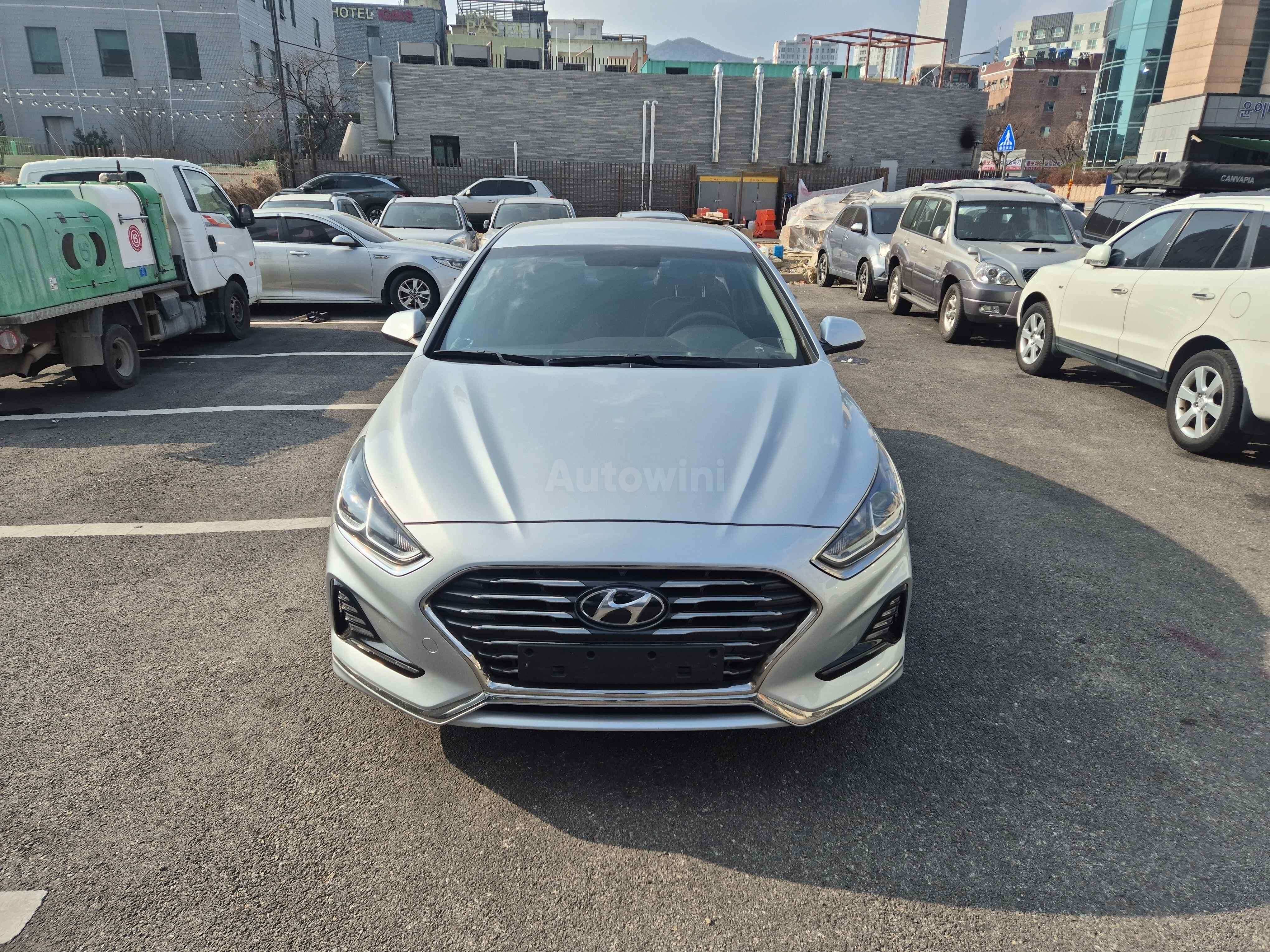 2018 HYUNDAI SONATA VIN: KMHE341DBJA484391