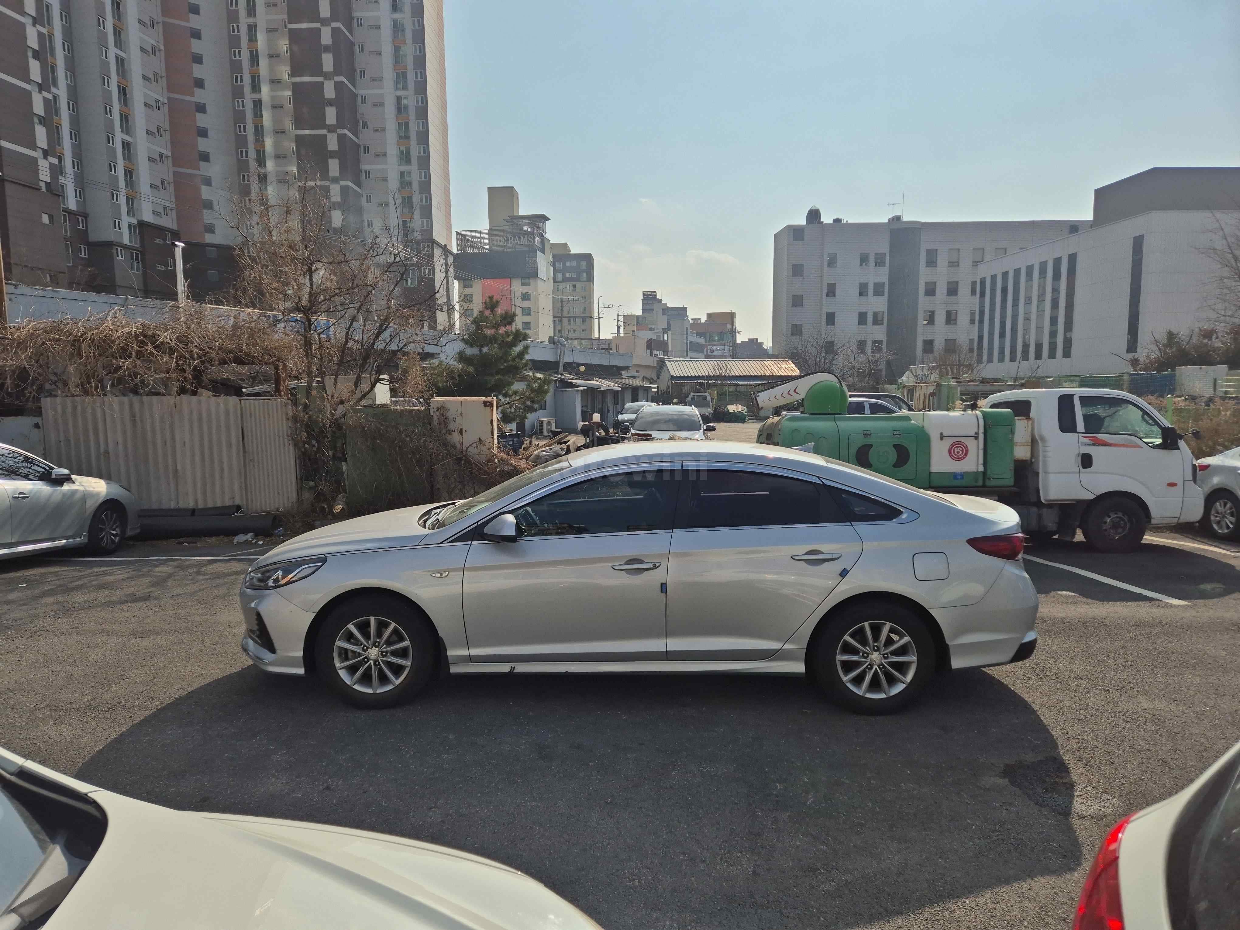 2018 HYUNDAI SONATA VIN: KMHE341DBJA484391