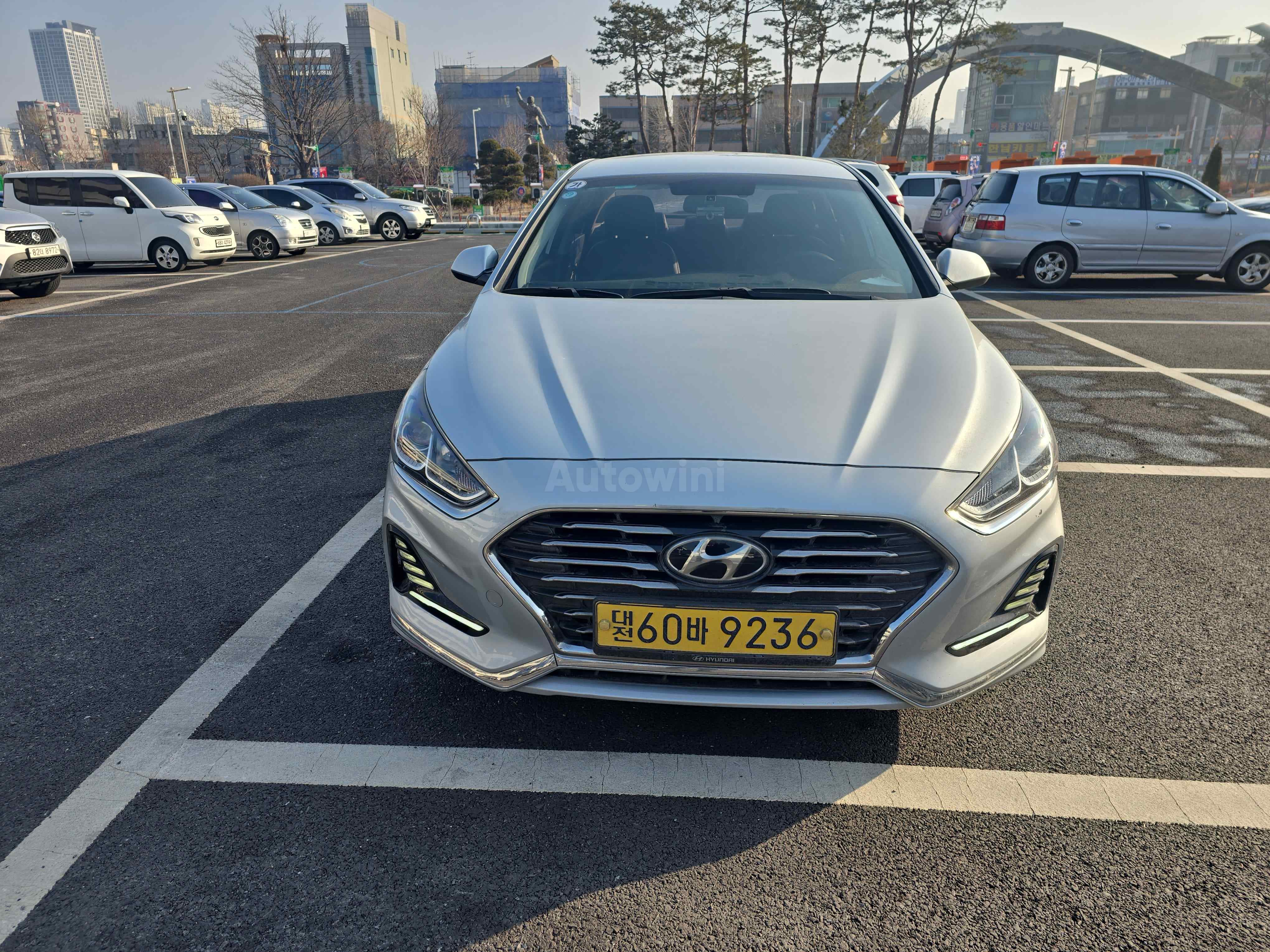 2018 HYUNDAI SONATA VIN: KMHE341DBJA428099