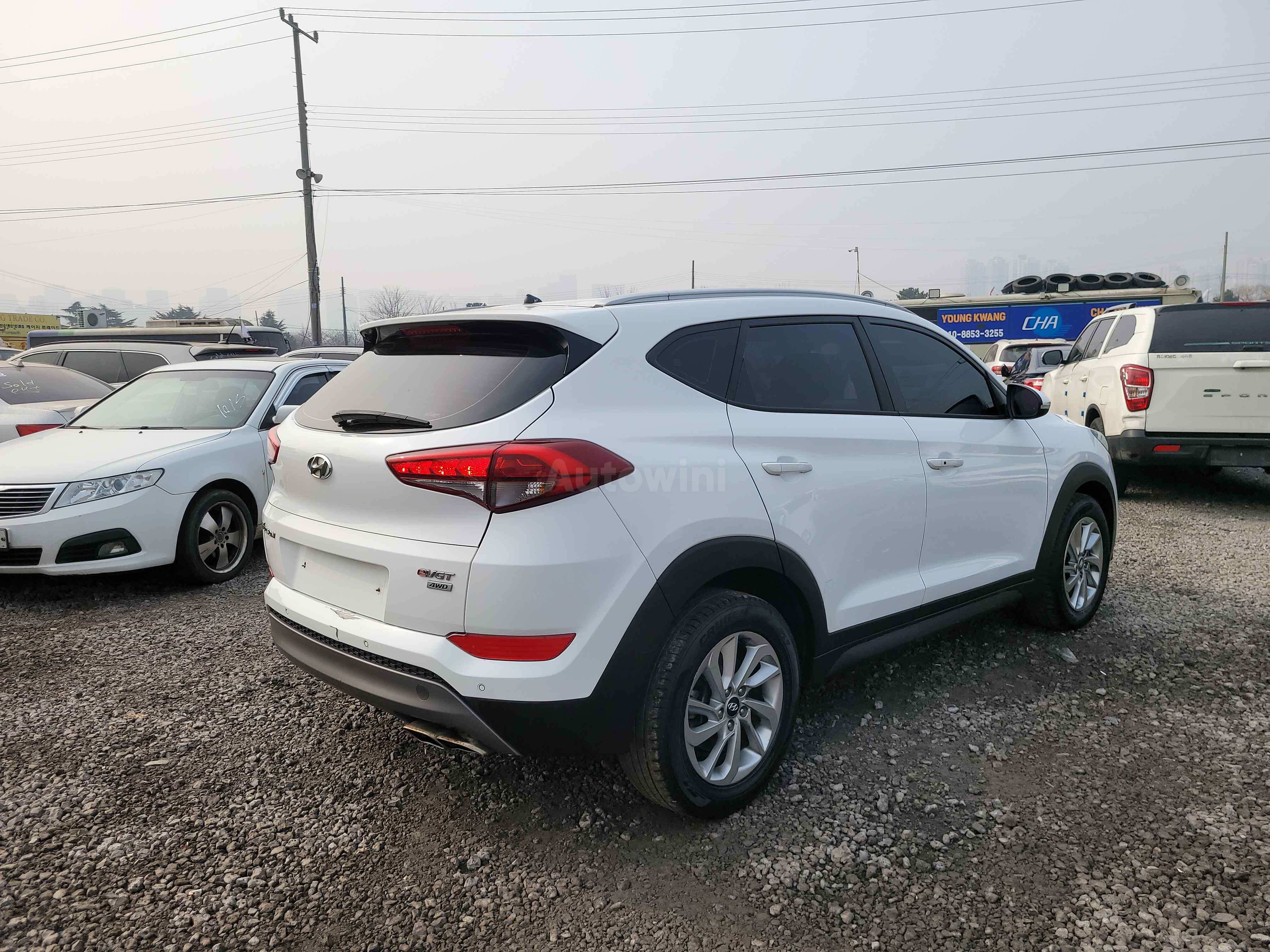 2016 HYUNDAI TUCSON VIN: KMHJ381ADGU062617