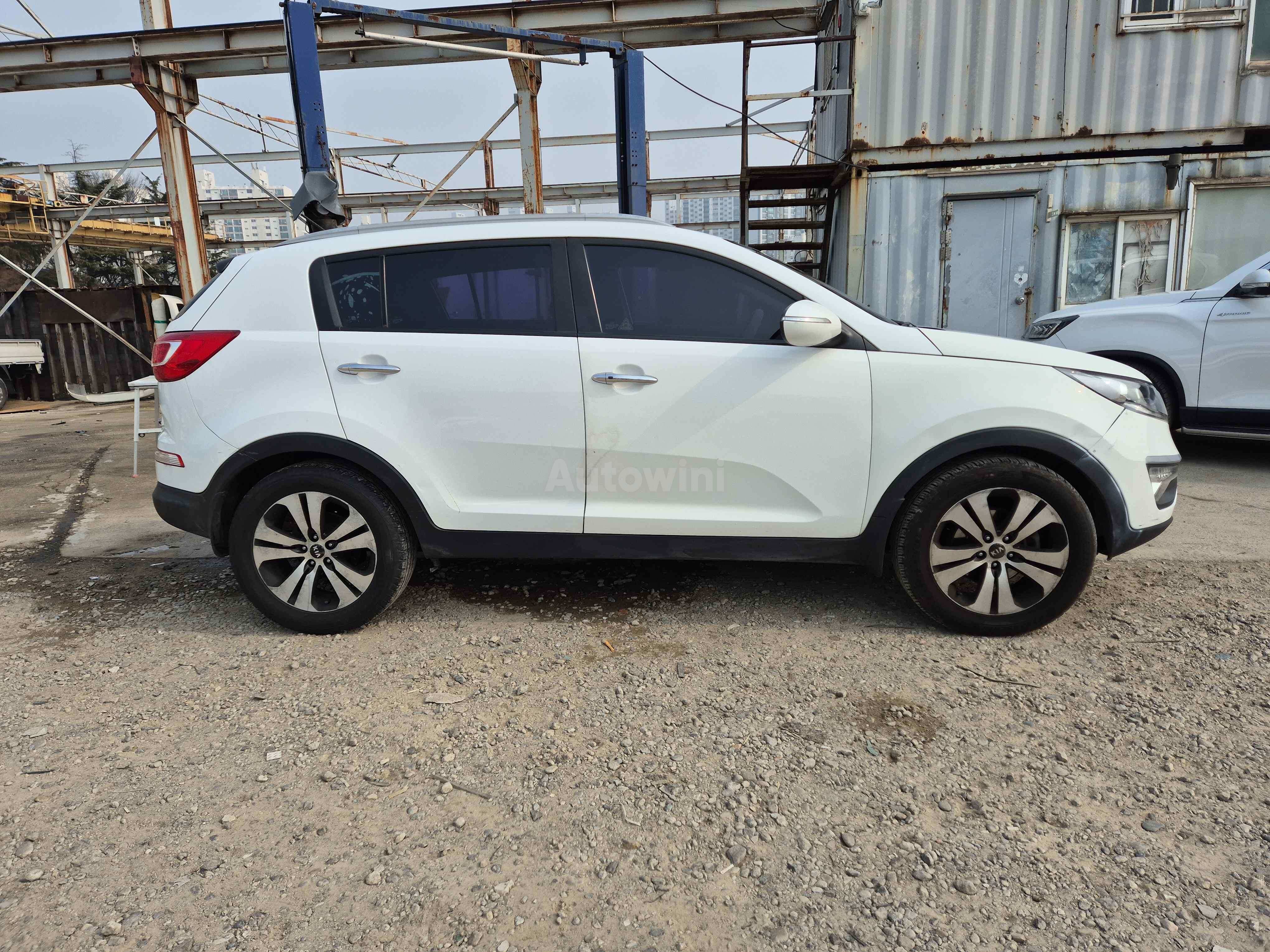 2012 KIA SPORTAGE VIN: KNAPC813BCK345529