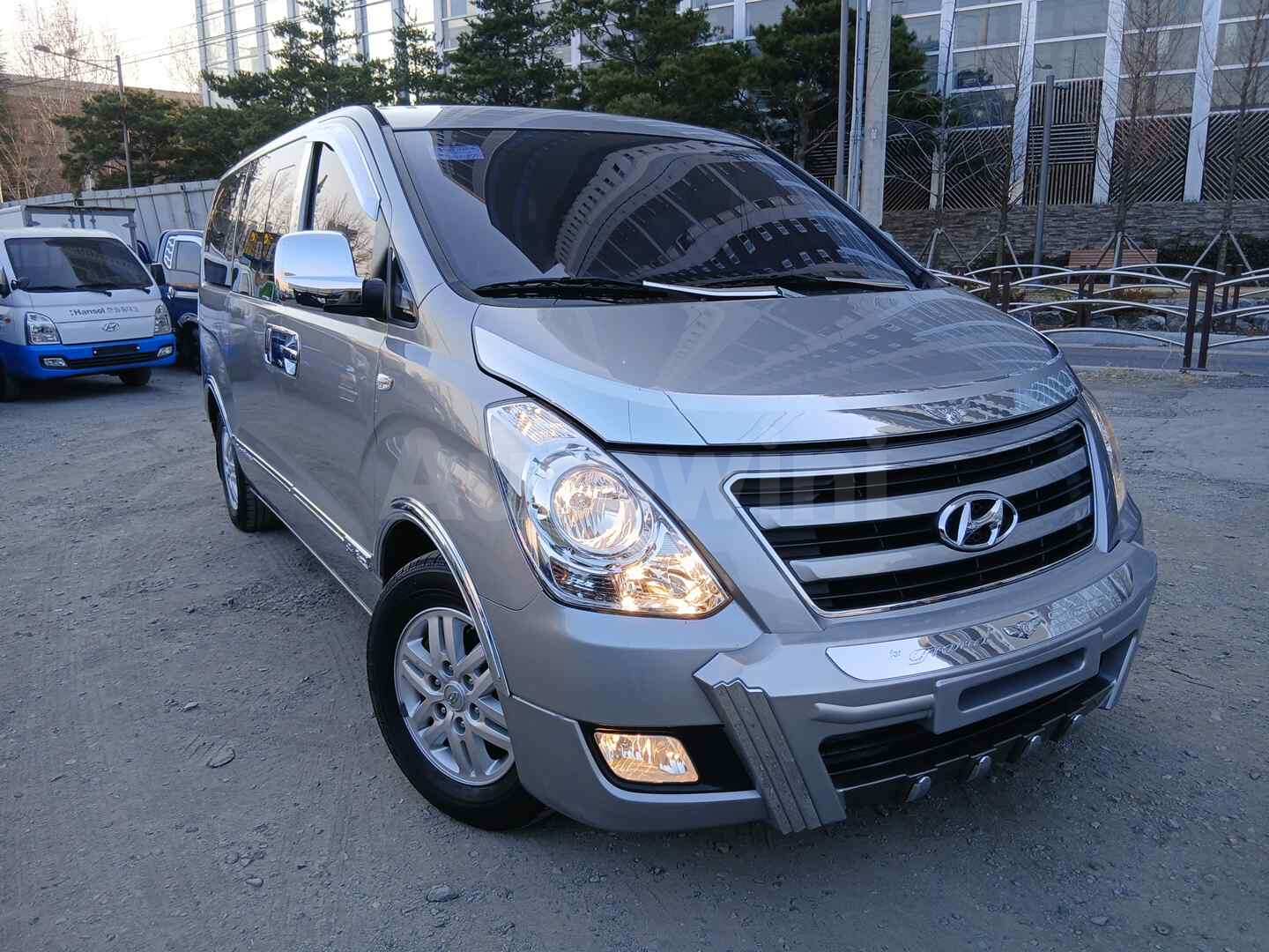 2016 HYUNDAI STAREX VIN: KMJWA37KBGU772974