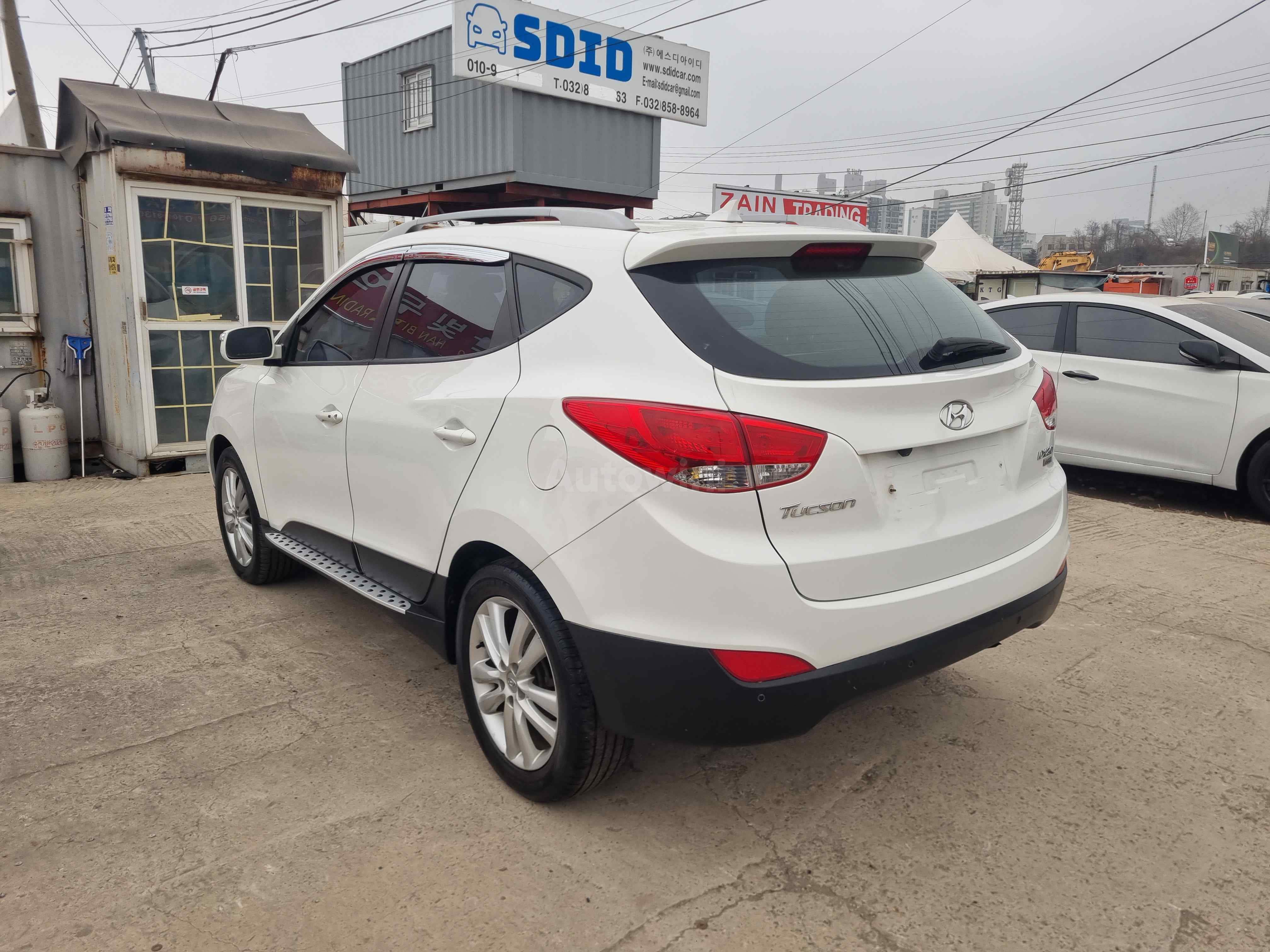 2013 HYUNDAI TUCSON VIN: KMHJU81VBDU629300