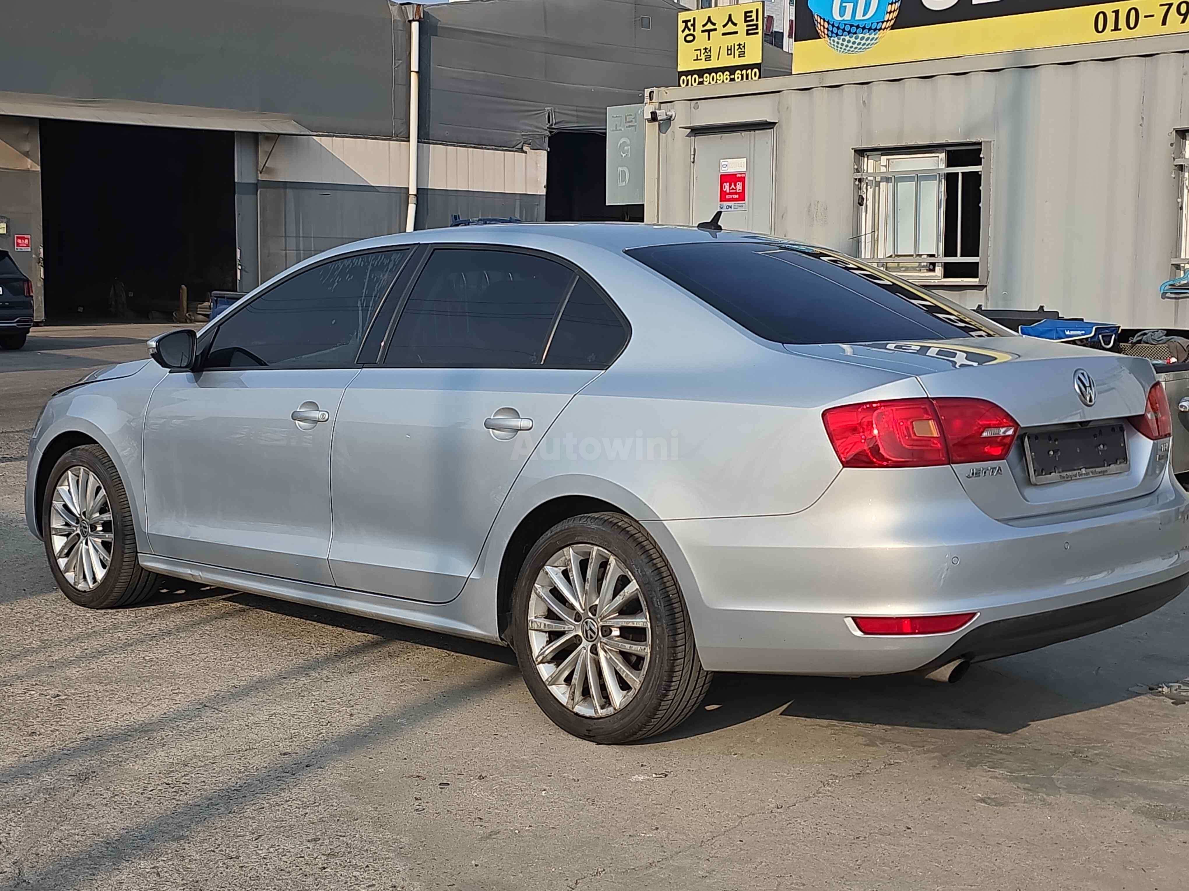 2013 VOLKSWAGEN JETTA VIN: WVWZZZ16ZDM072101