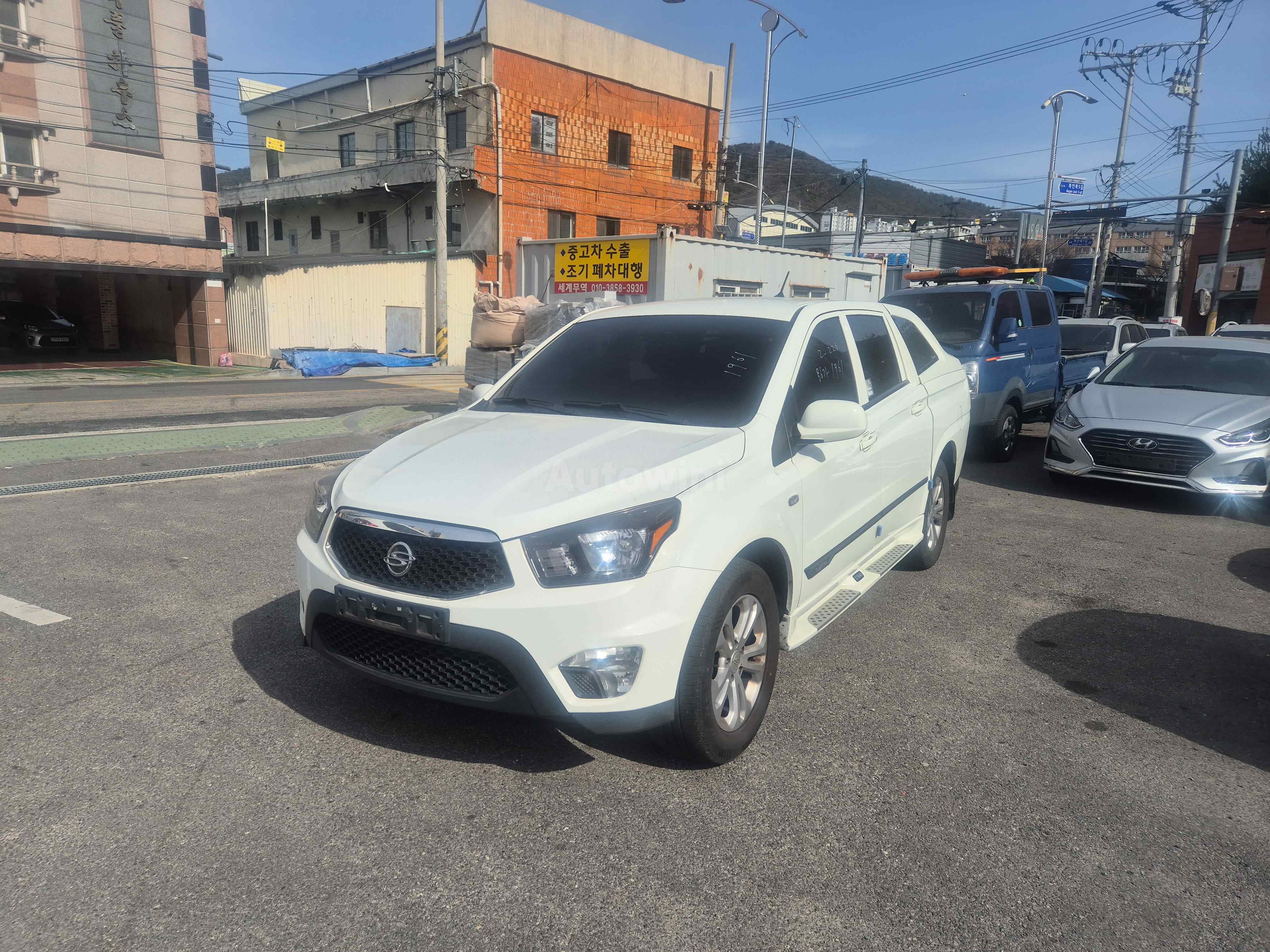 2015 KGM (SSANGYONG) KORANDO VIN: KPACE4AN1FP220954