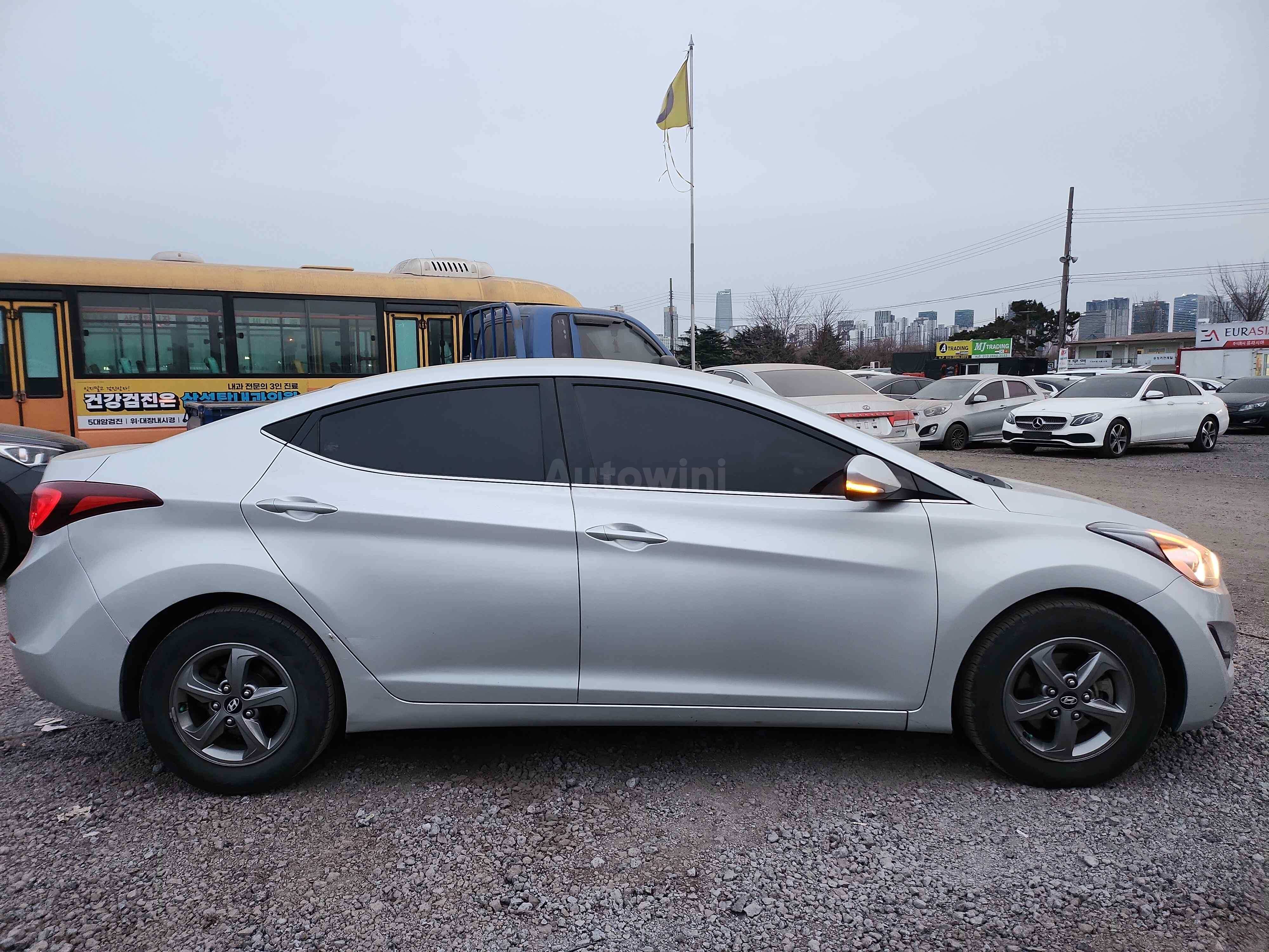 2014 HYUNDAI AVANTE VIN: KMHDG41DBEU013444