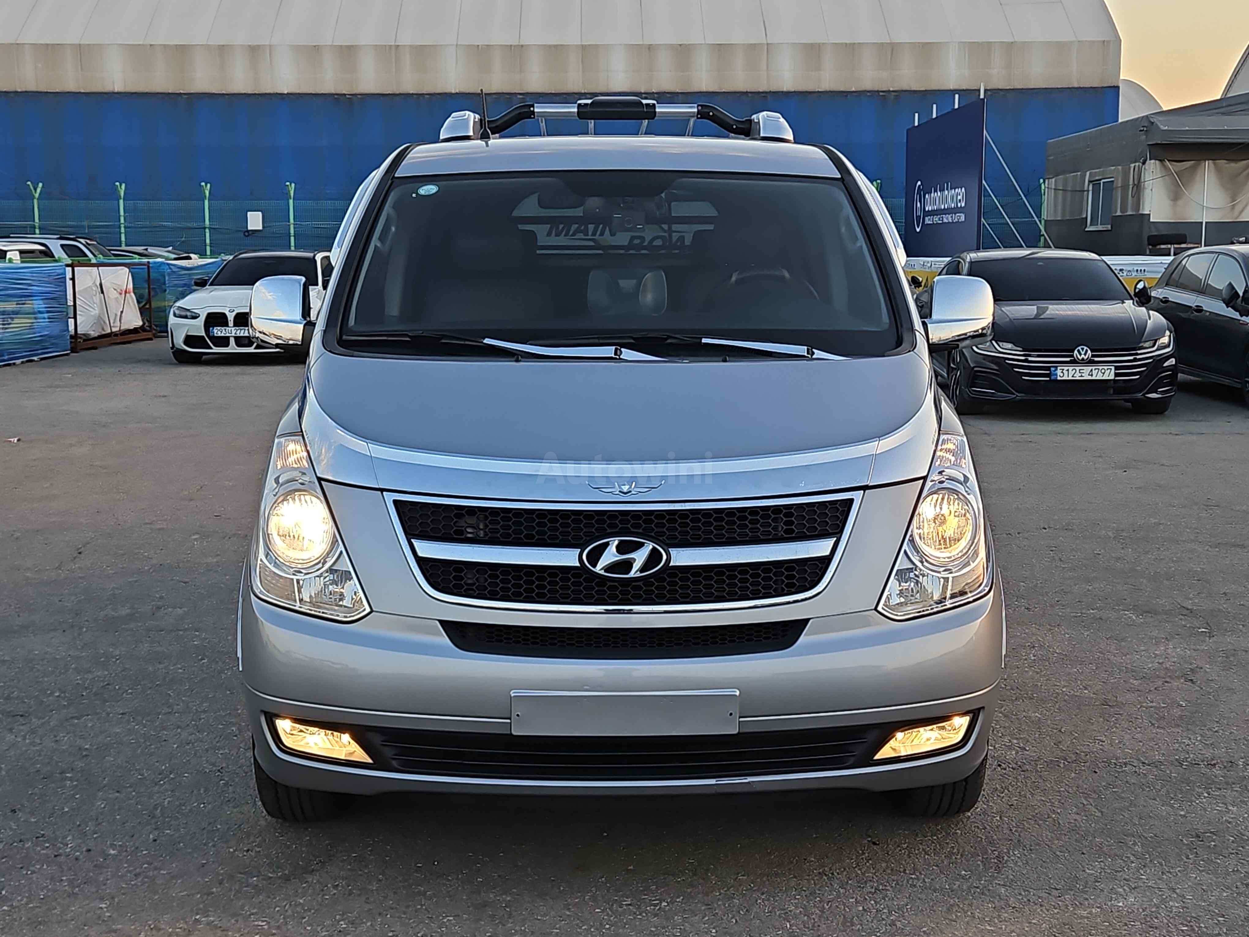 2015 HYUNDAI STAREX VIN: KMFWBX7KBFU648820