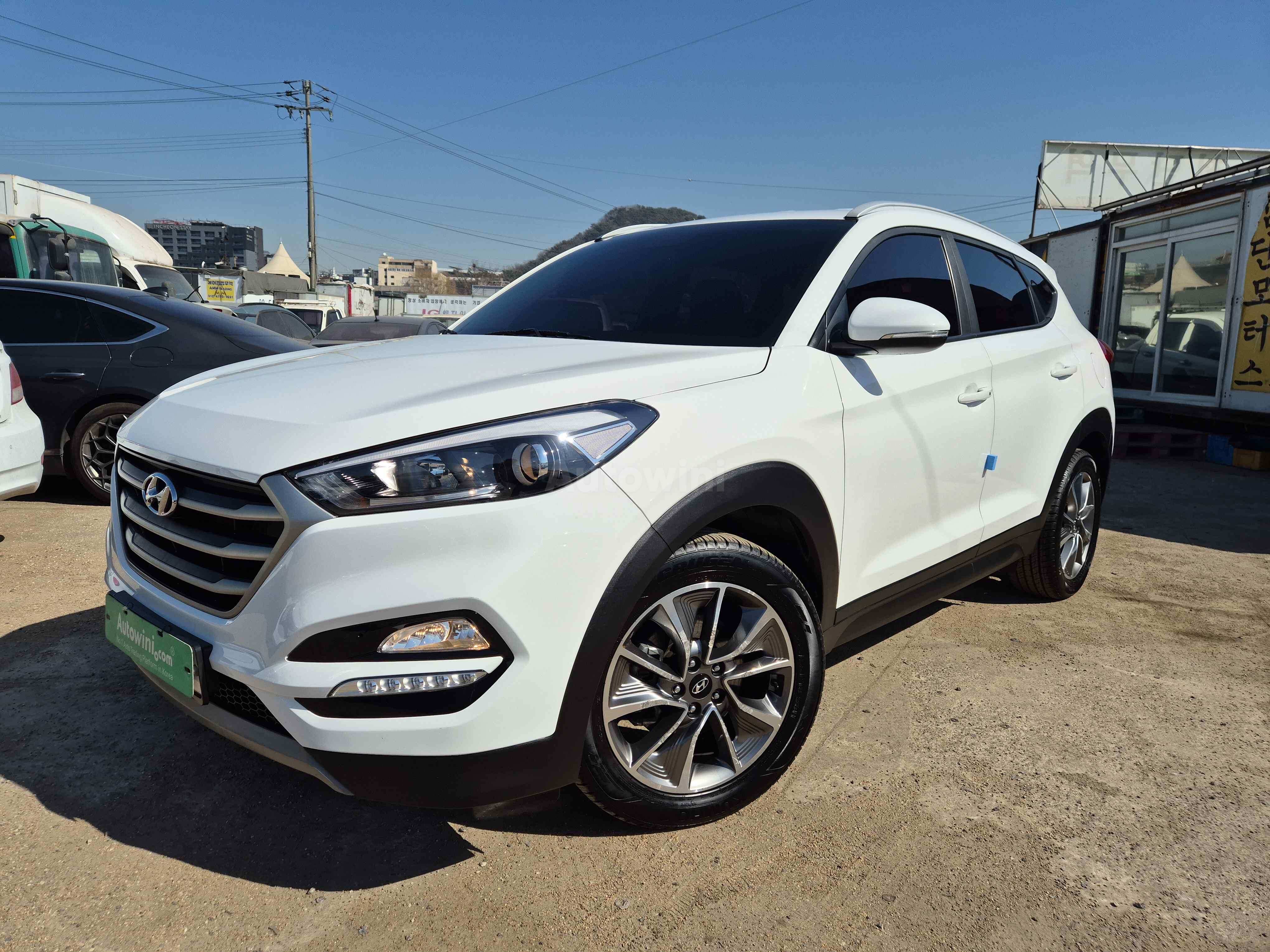 2018 HYUNDAI TUCSON VIN: KMHJ381ABJU481957