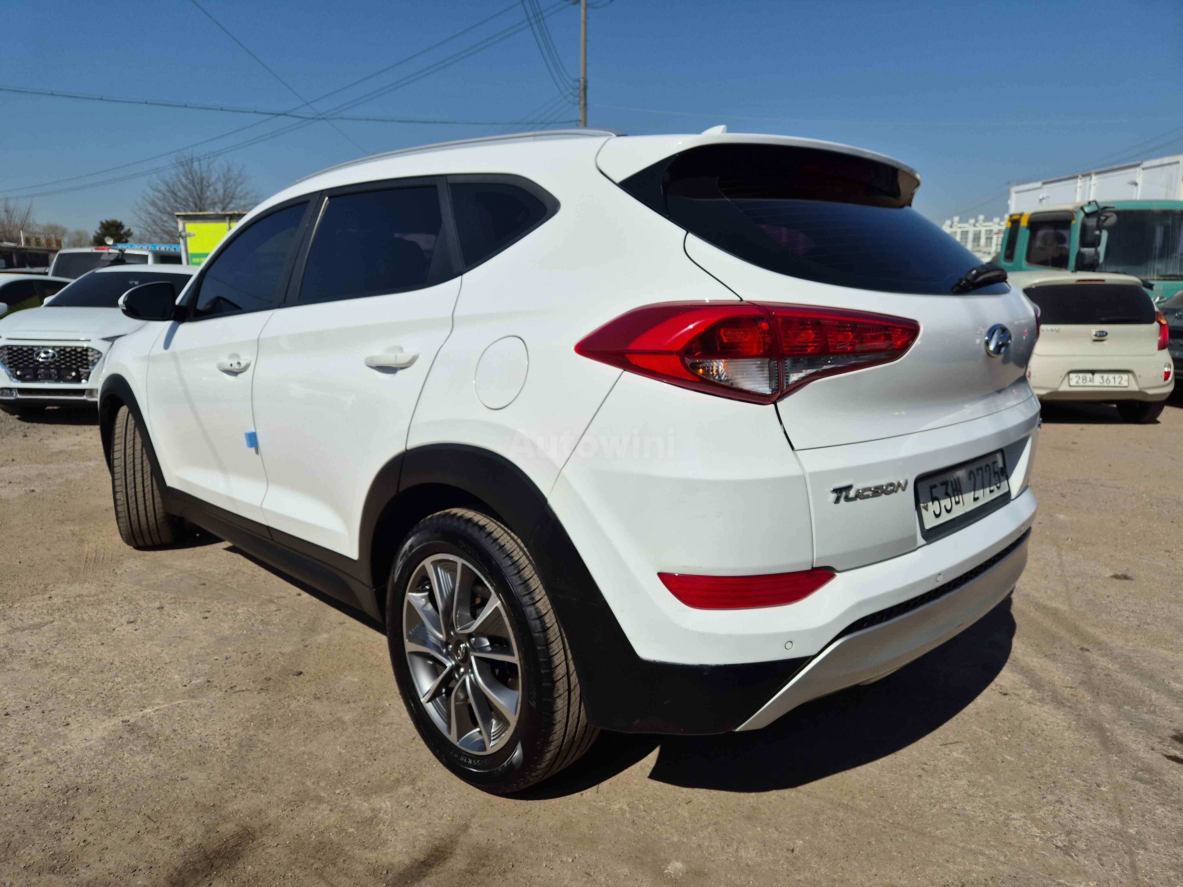 2018 HYUNDAI TUCSON VIN: KMHJ381ABJU481957