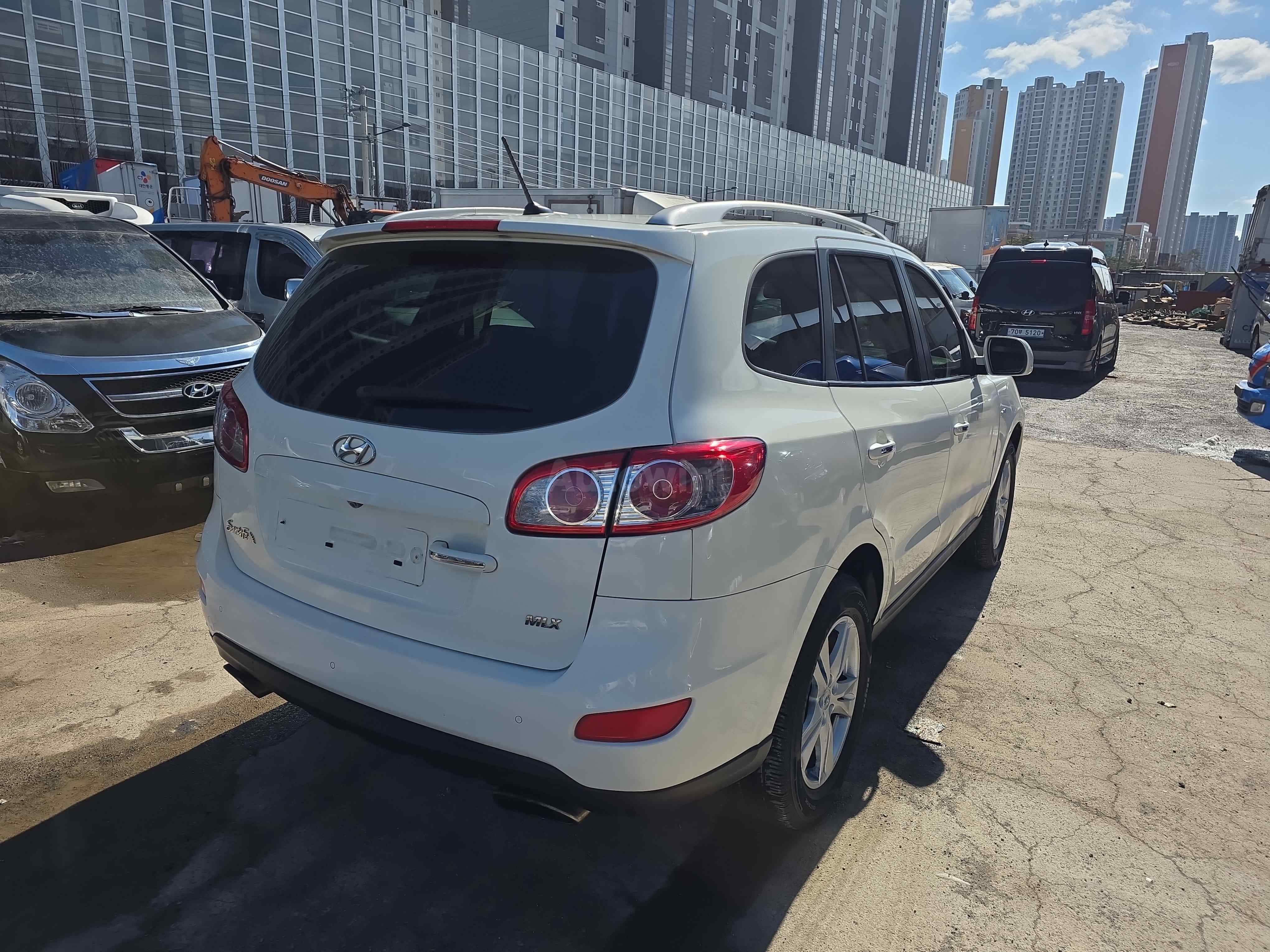 2010 HYUNDAI SANTAFE VIN: KMHSJ81UBAU524753