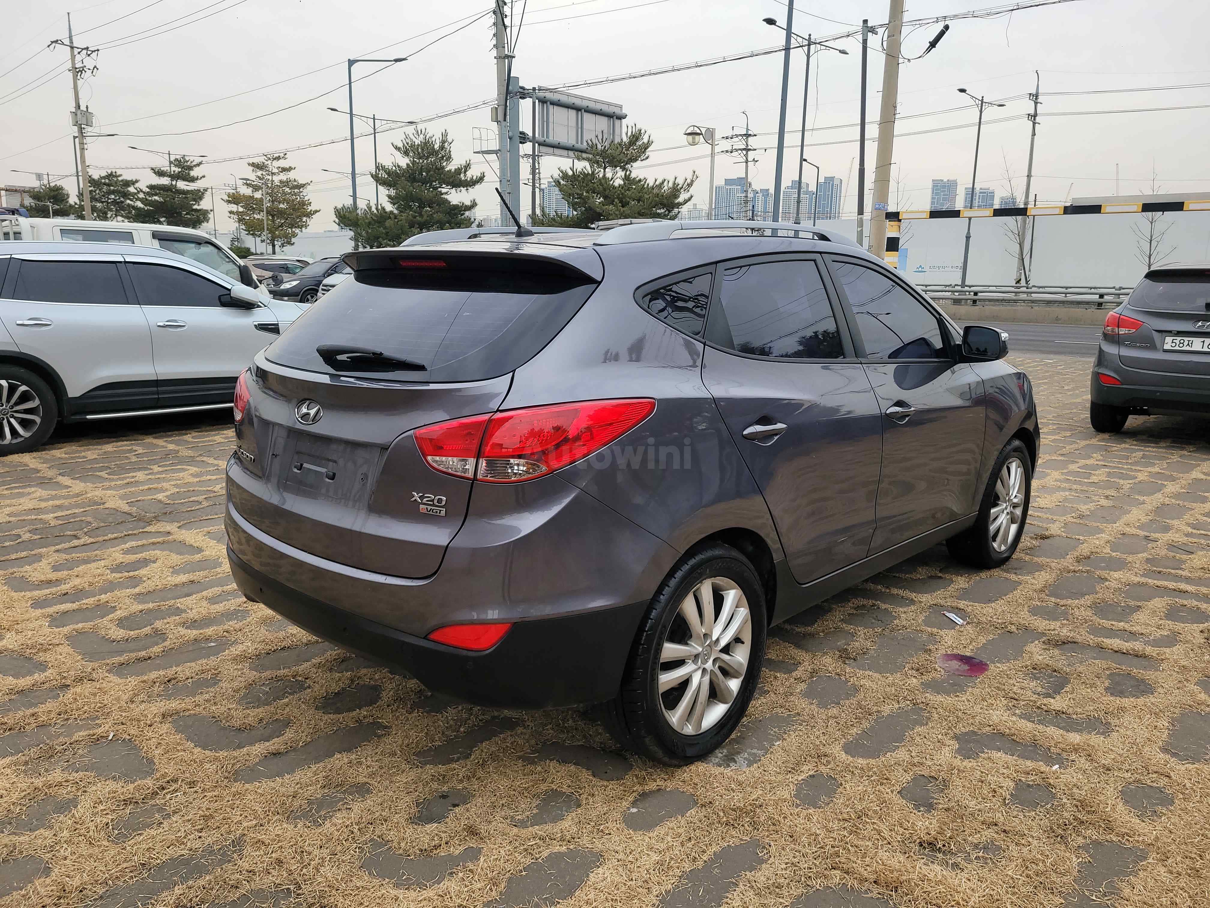 2013 HYUNDAI TUCSON VIN: KMHJT81VBDU652522