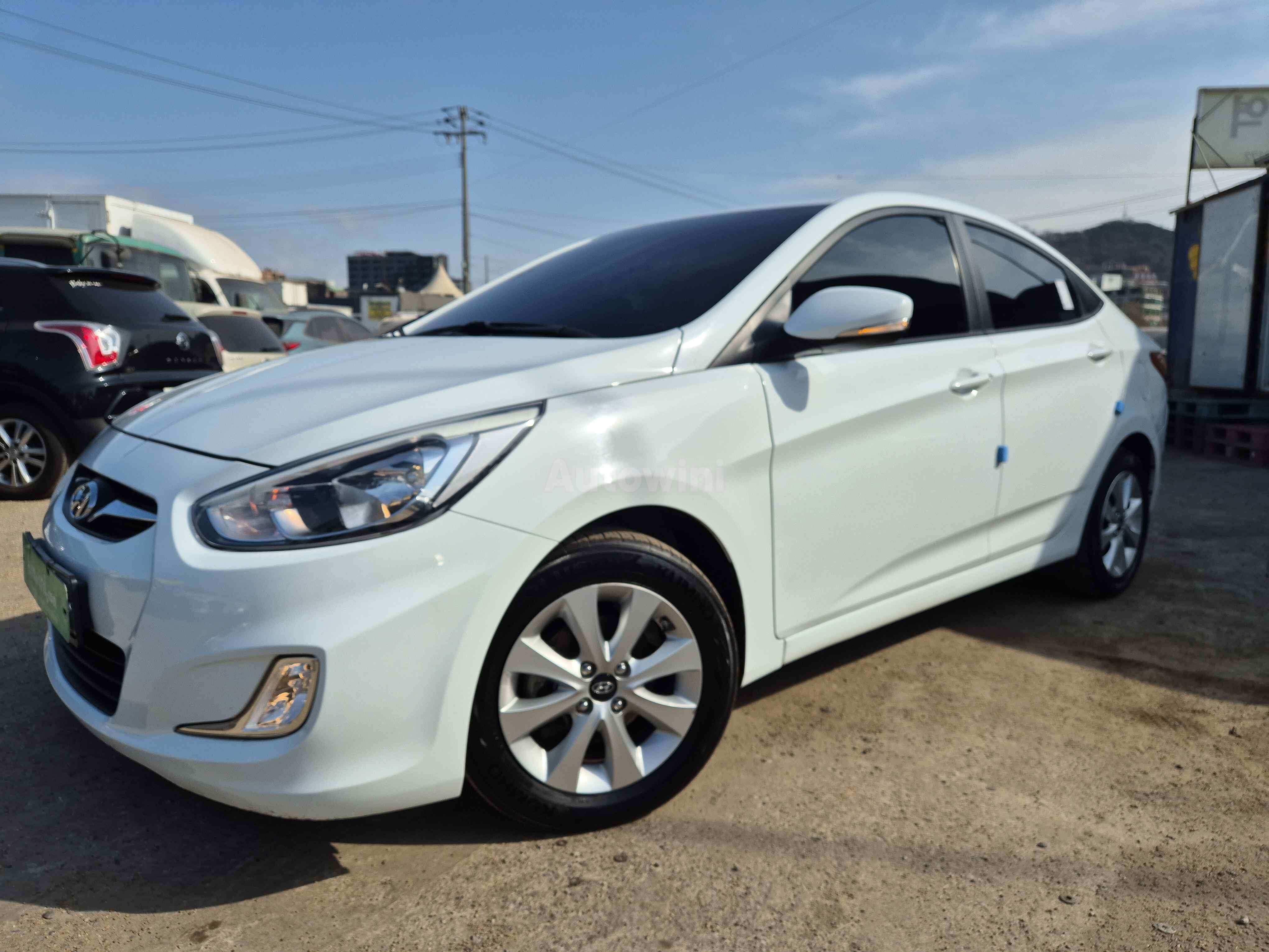 2016 HYUNDAI ACCENT VIN: KMHCT41BEGU110771
