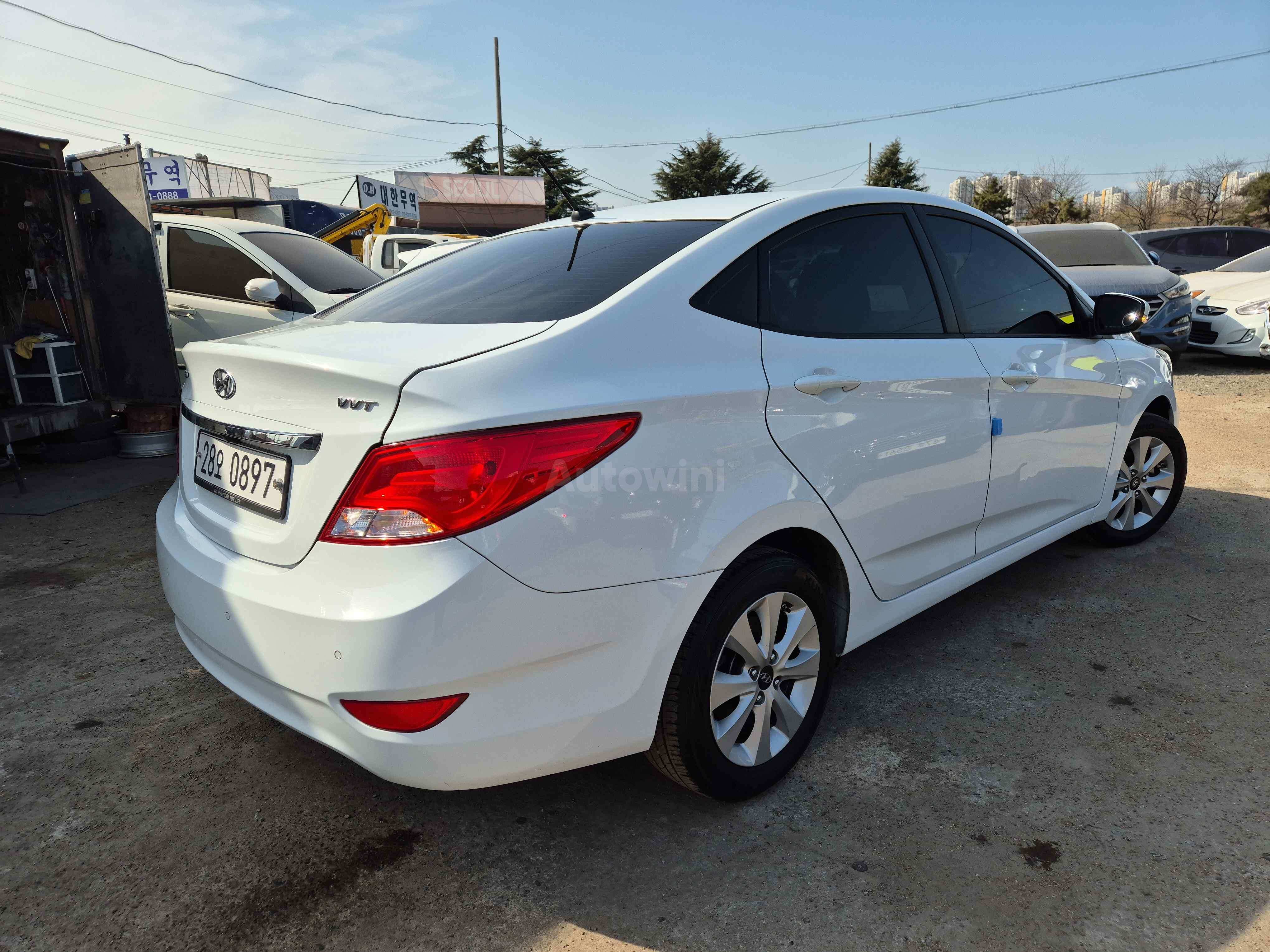 2016 HYUNDAI ACCENT VIN: KMHCT41BEGU110771