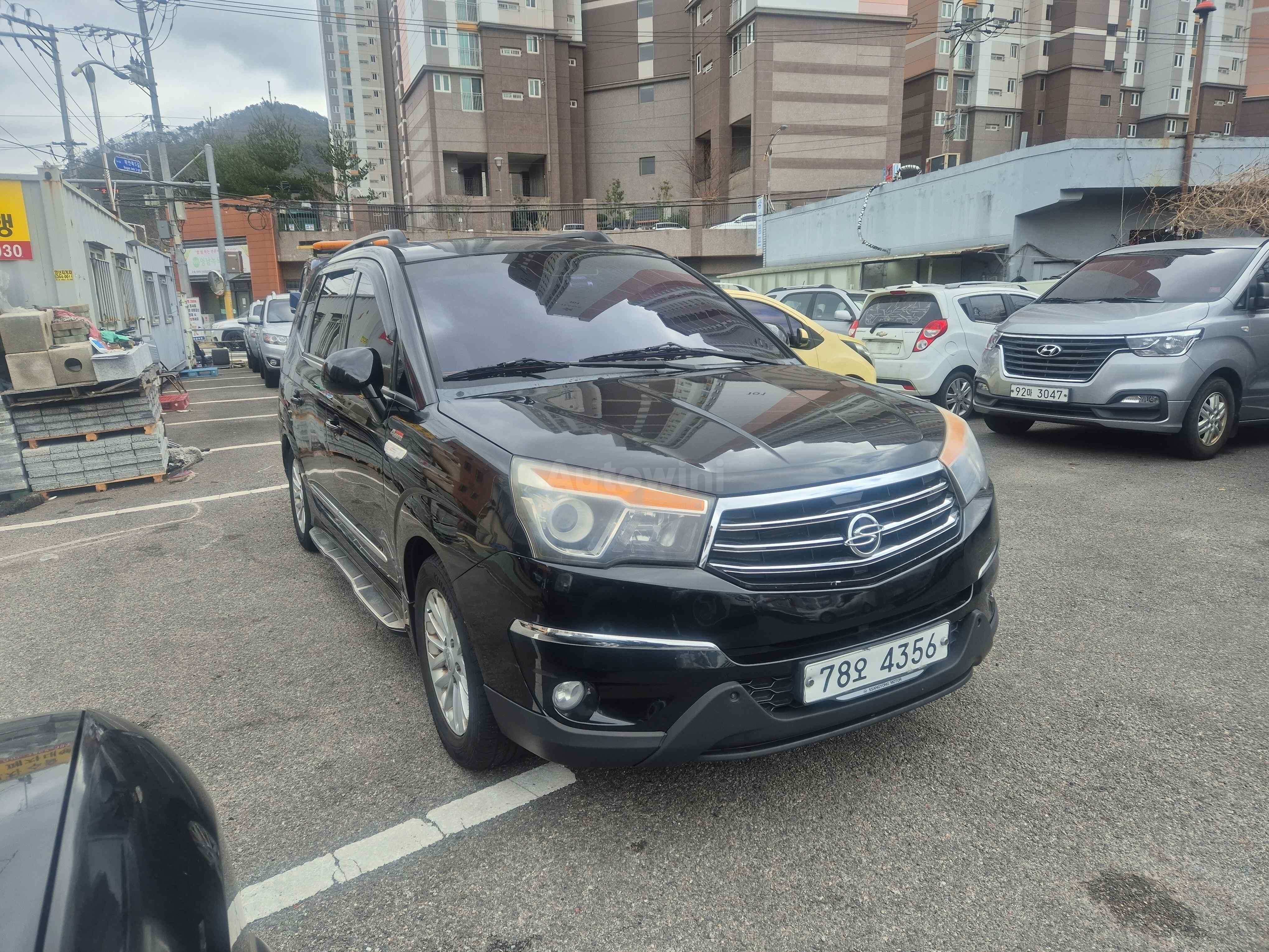 2014 KGM (SSANGYONG) KORANDO VIN: KPDKFDNN1EP070250