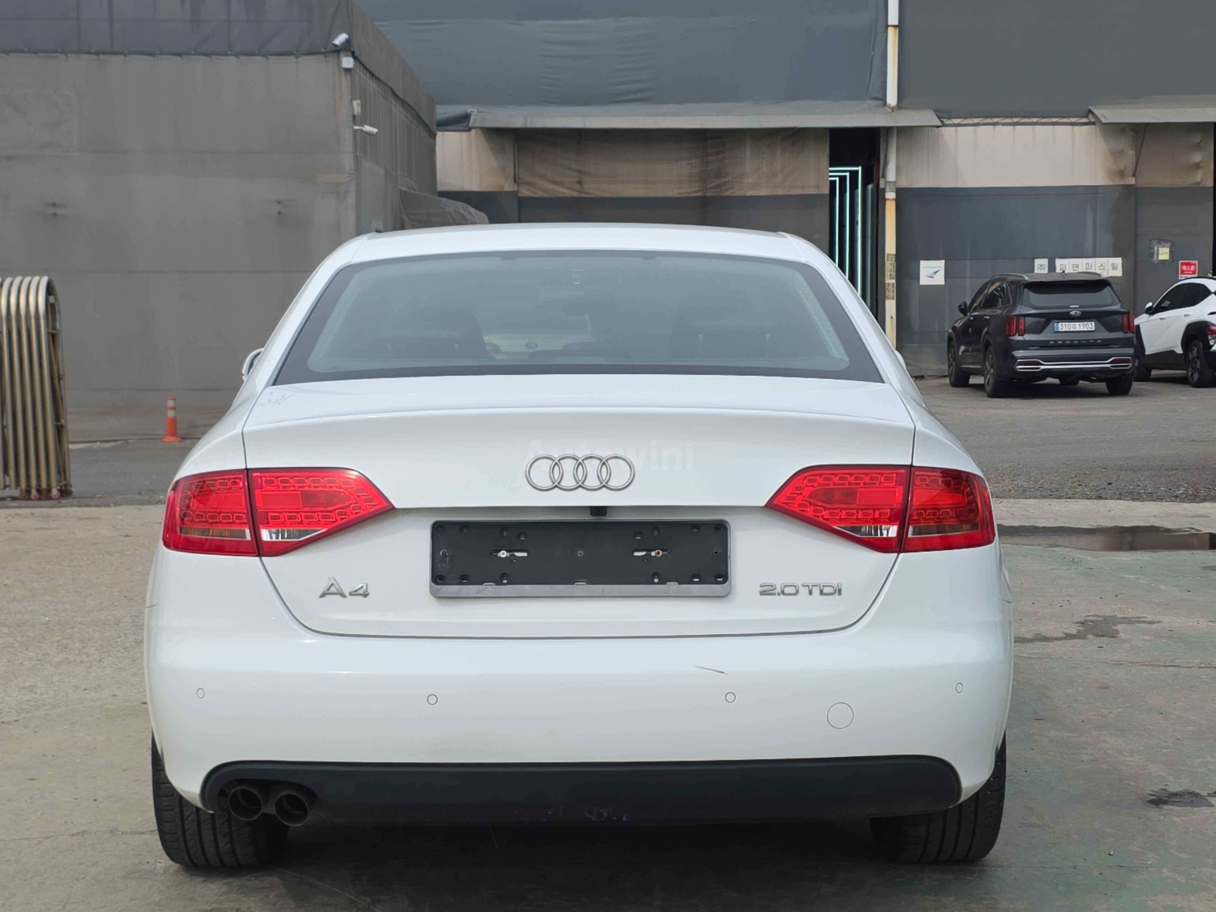 2012 AUDI A4 VIN: WAUZZZ8K7CA113771