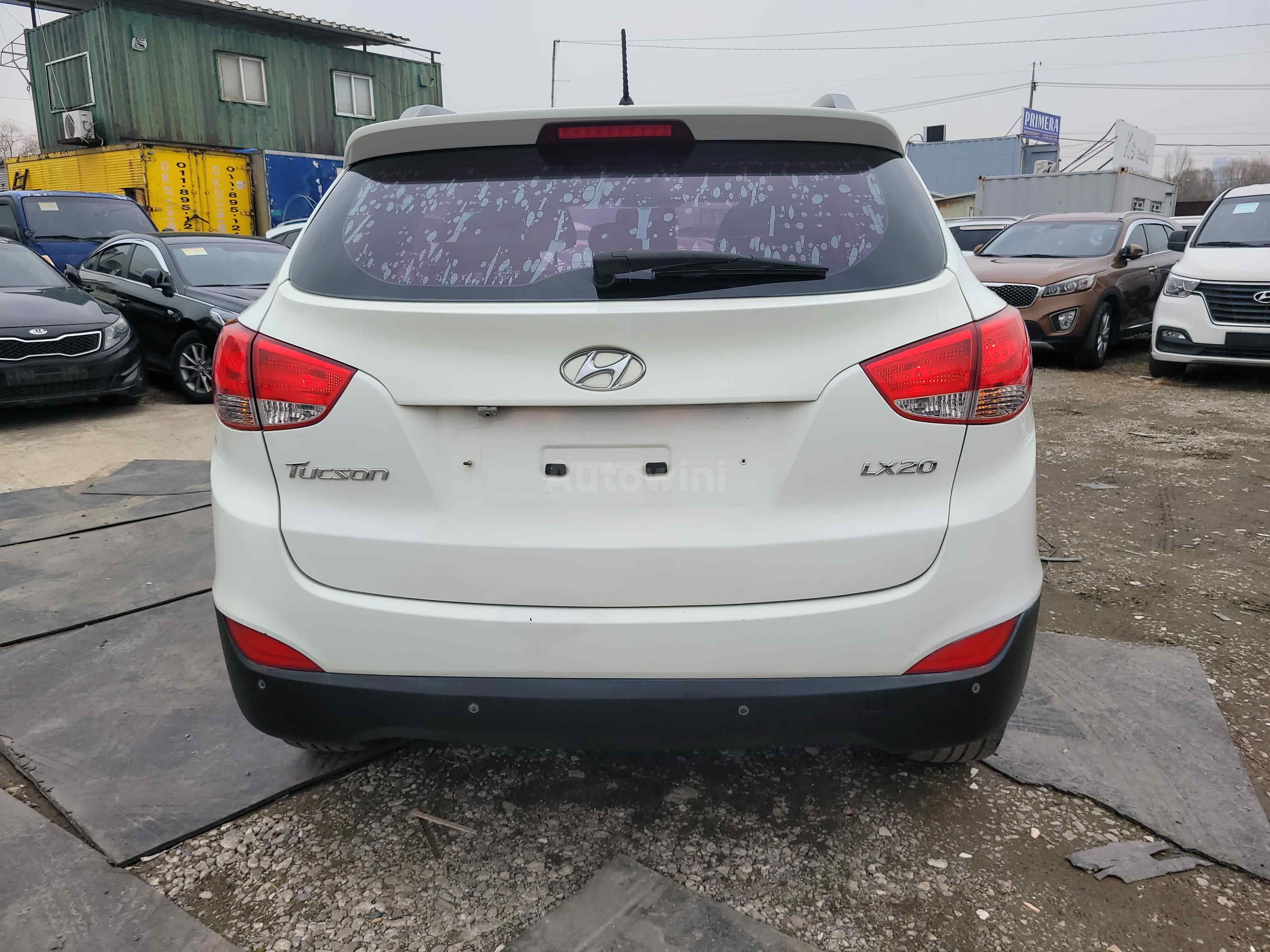 2010 HYUNDAI TUCSON VIN: KMHJU81VBAU089752