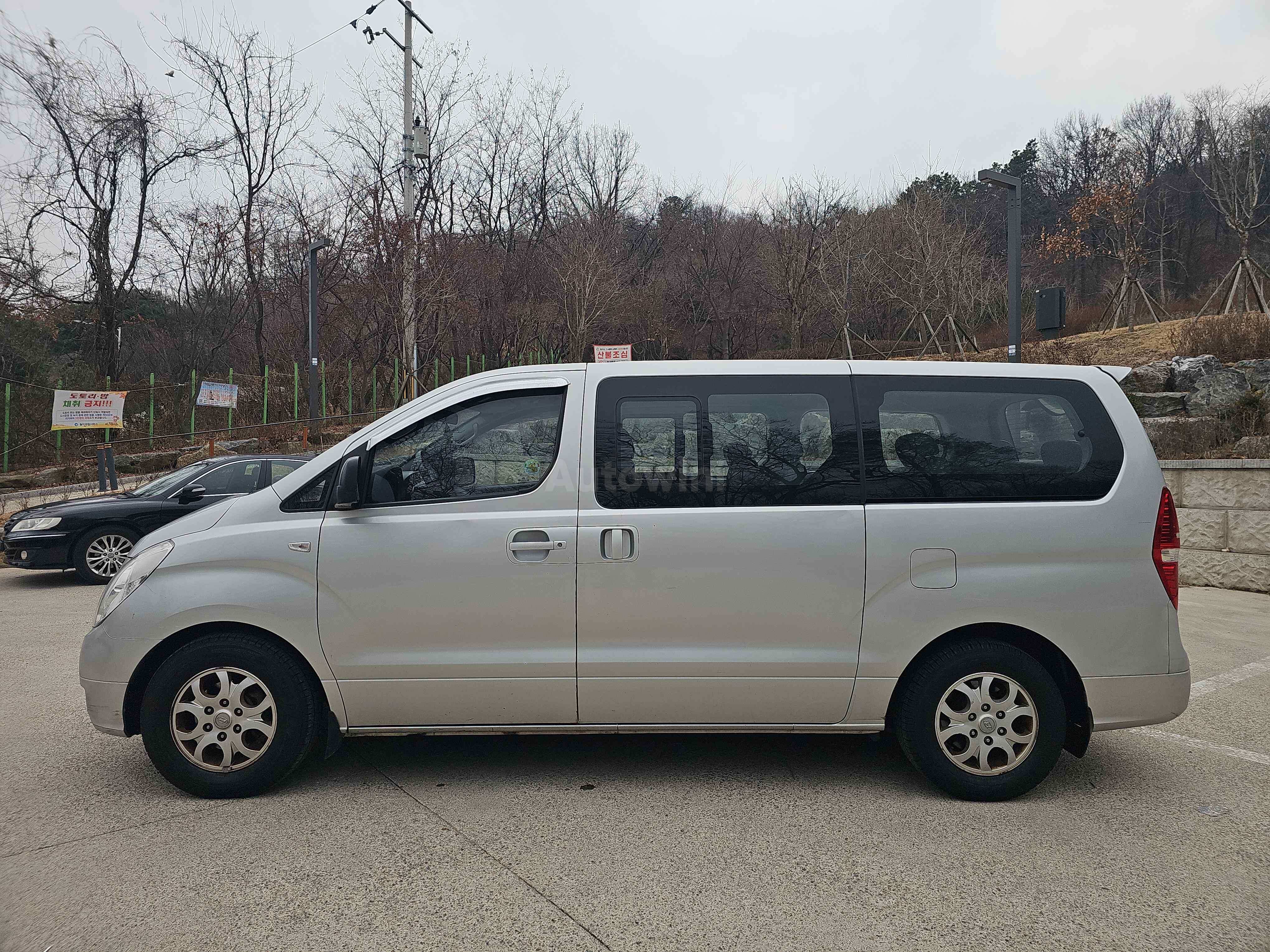 2010 HYUNDAI STAREX VIN: KMJWA37JBAU234648