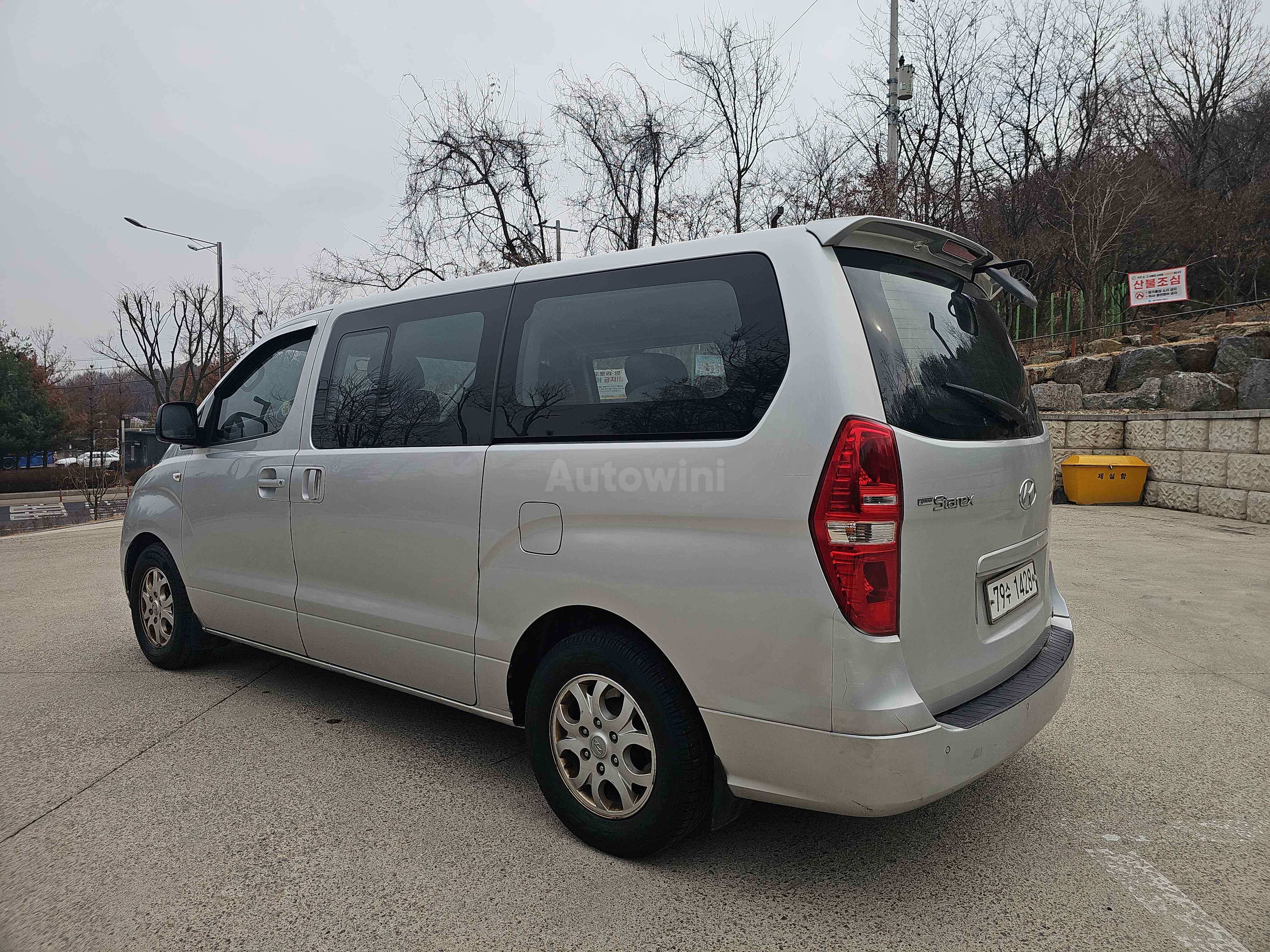 2010 HYUNDAI STAREX VIN: KMJWA37JBAU234648