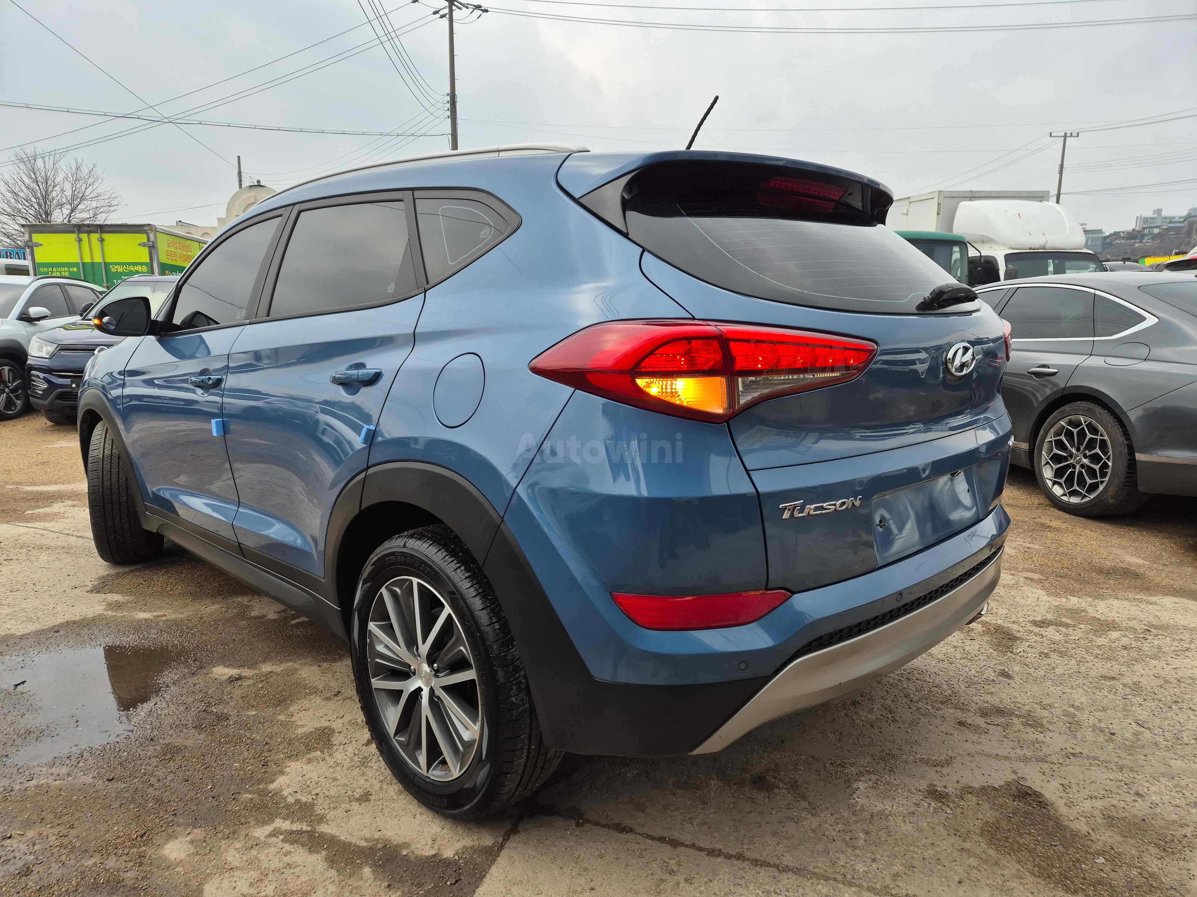 2017 HYUNDAI TUCSON VIN: KMHJ381ABHU292099