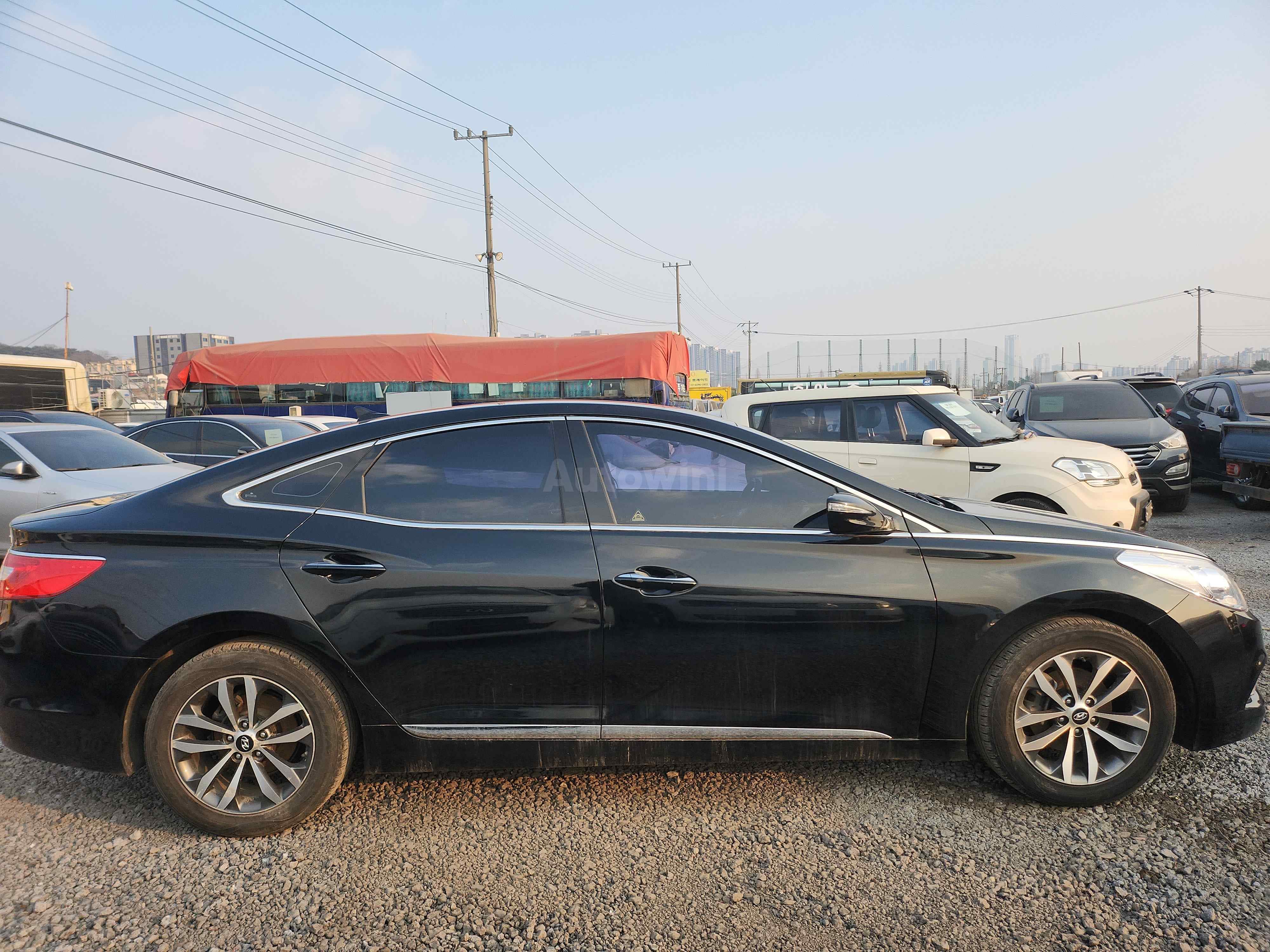 2012 HYUNDAI GRANDEUR VIN: KMHFF41CBCA134266