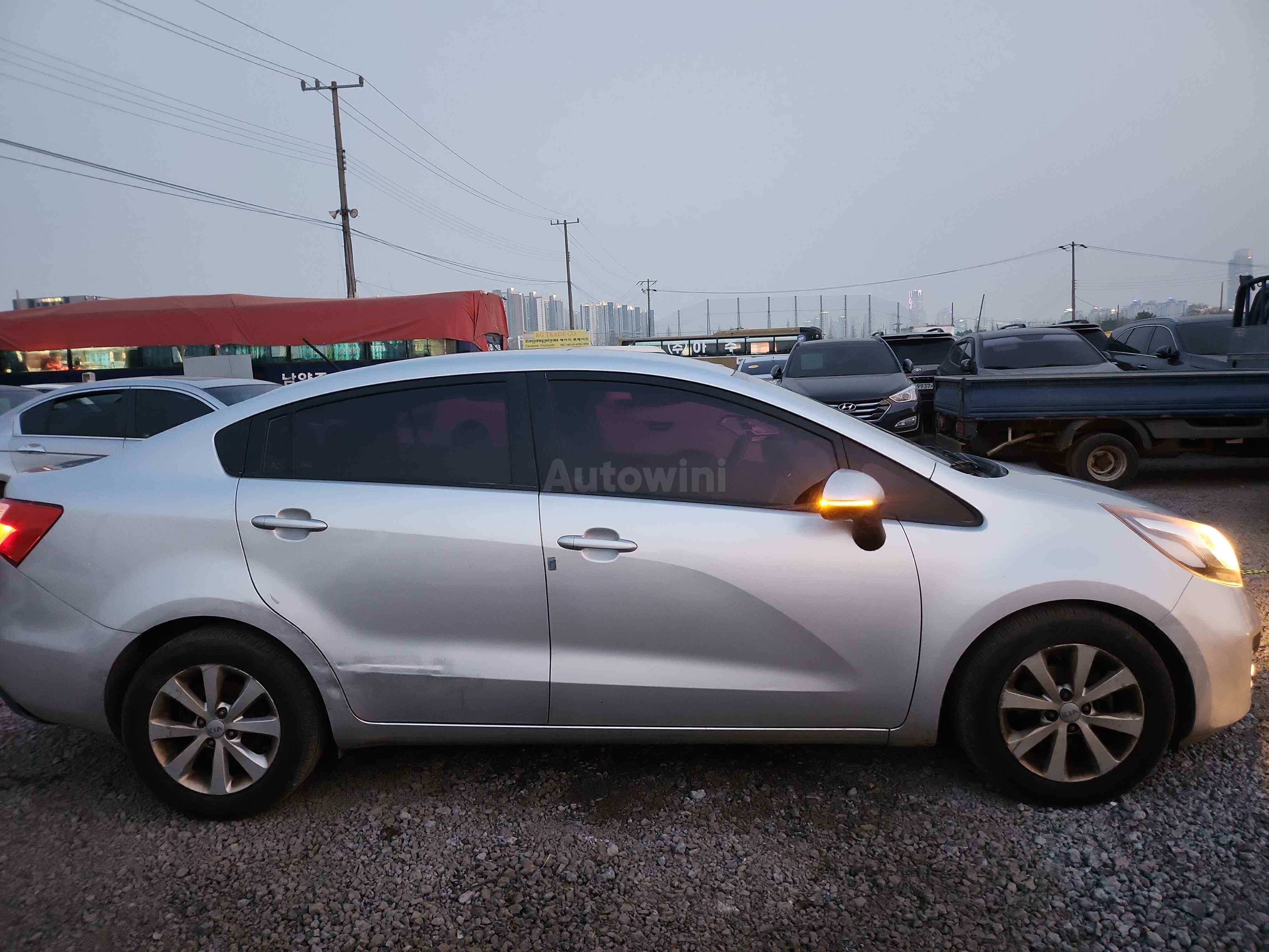 2014 KIA PRIDE VIN: KNADN413BES284933