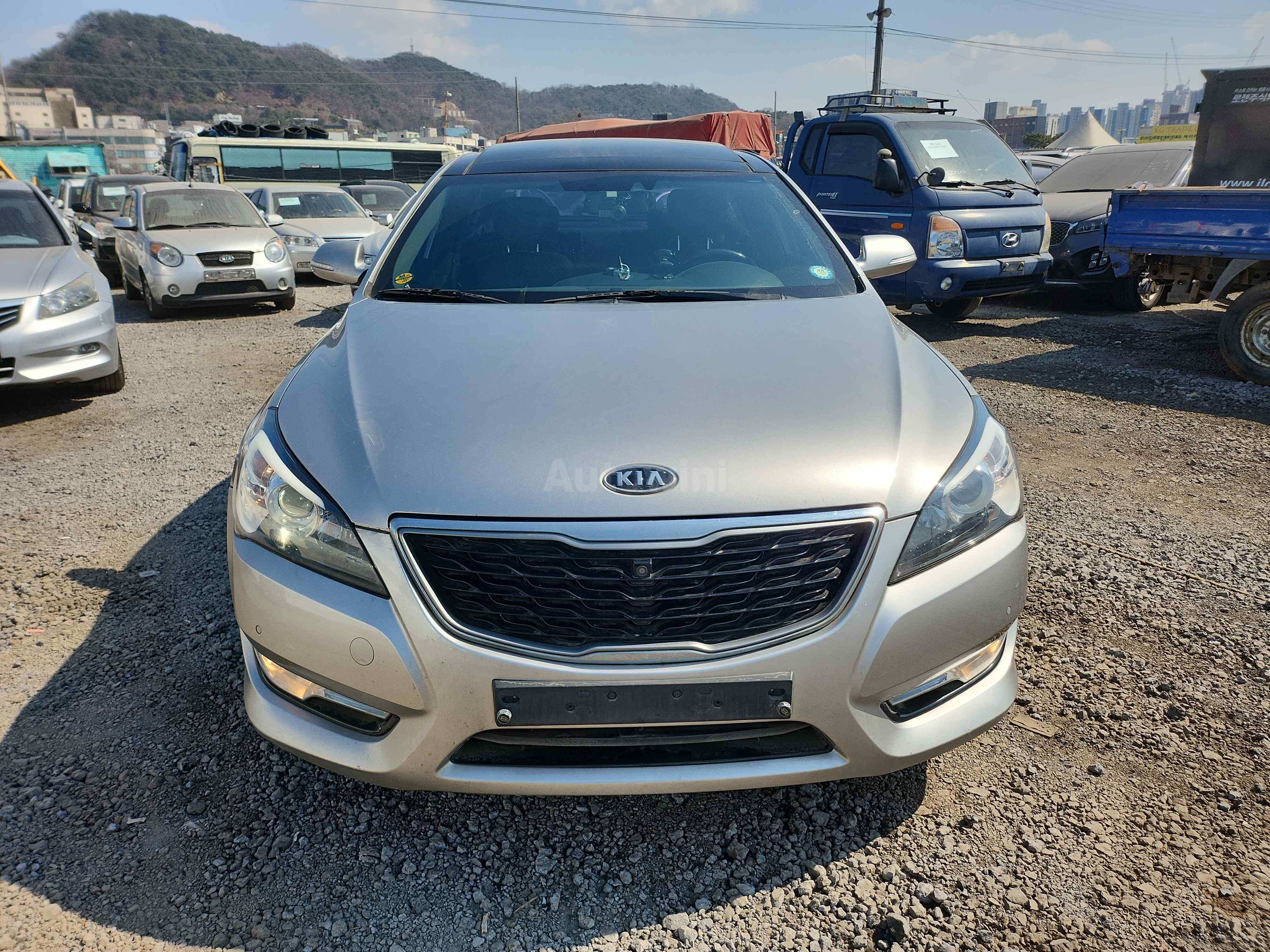 2012 KIA K7 VIN: KNALN416BCA078947
