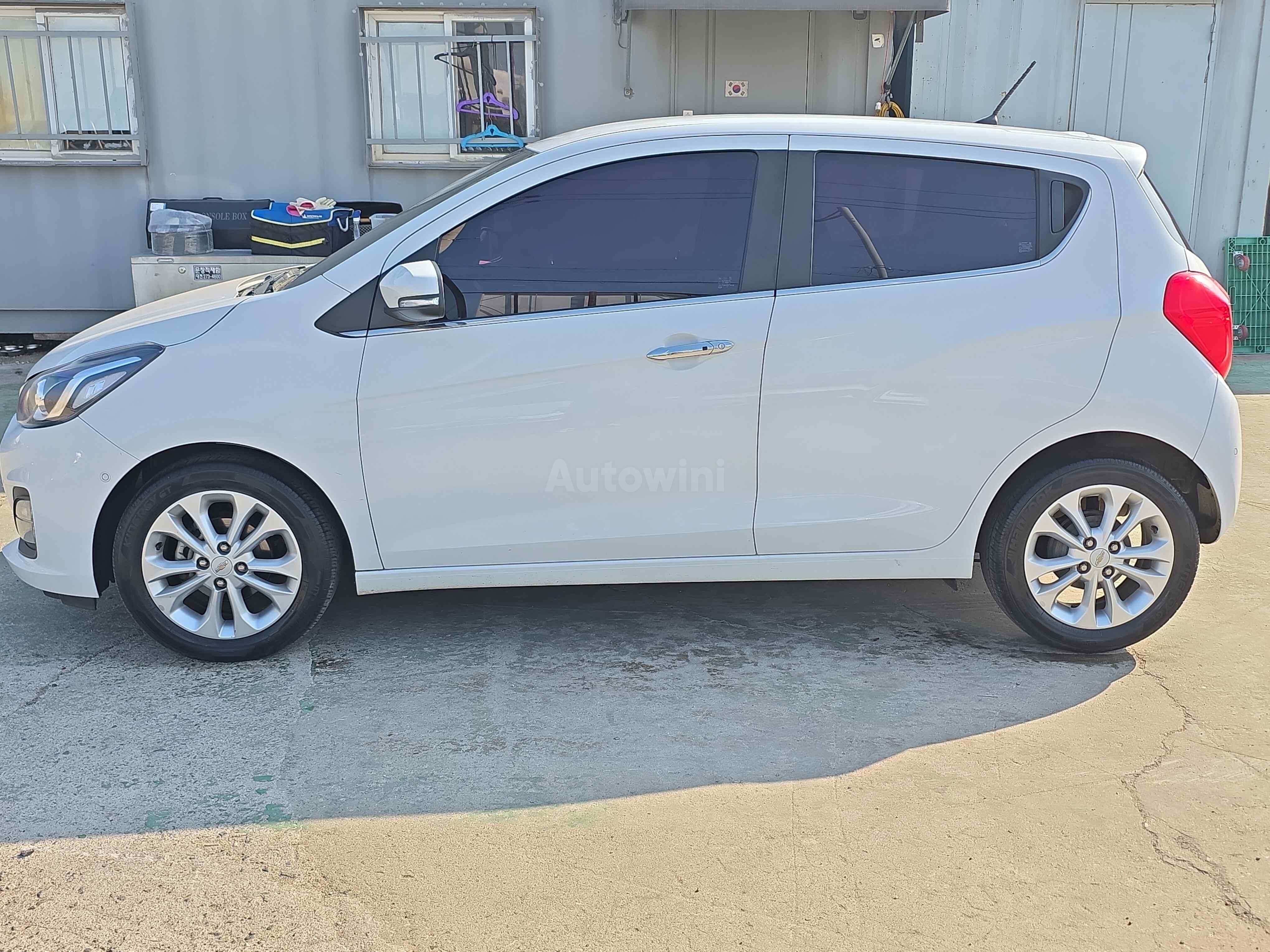 2019 CHEVROLET SPARK VIN: KLYDC487DKC225456