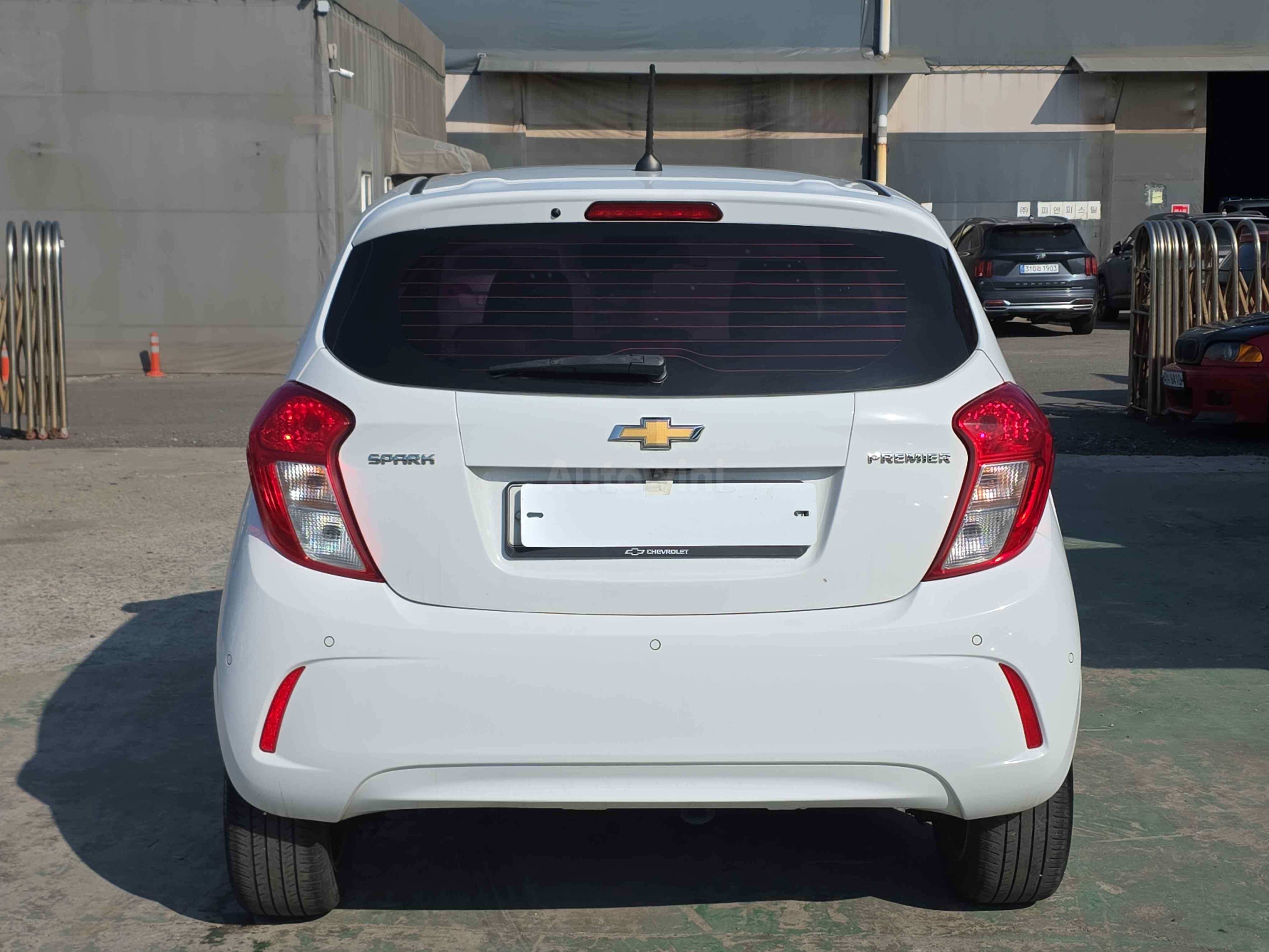 2019 CHEVROLET SPARK VIN: KLYDC487DKC225456